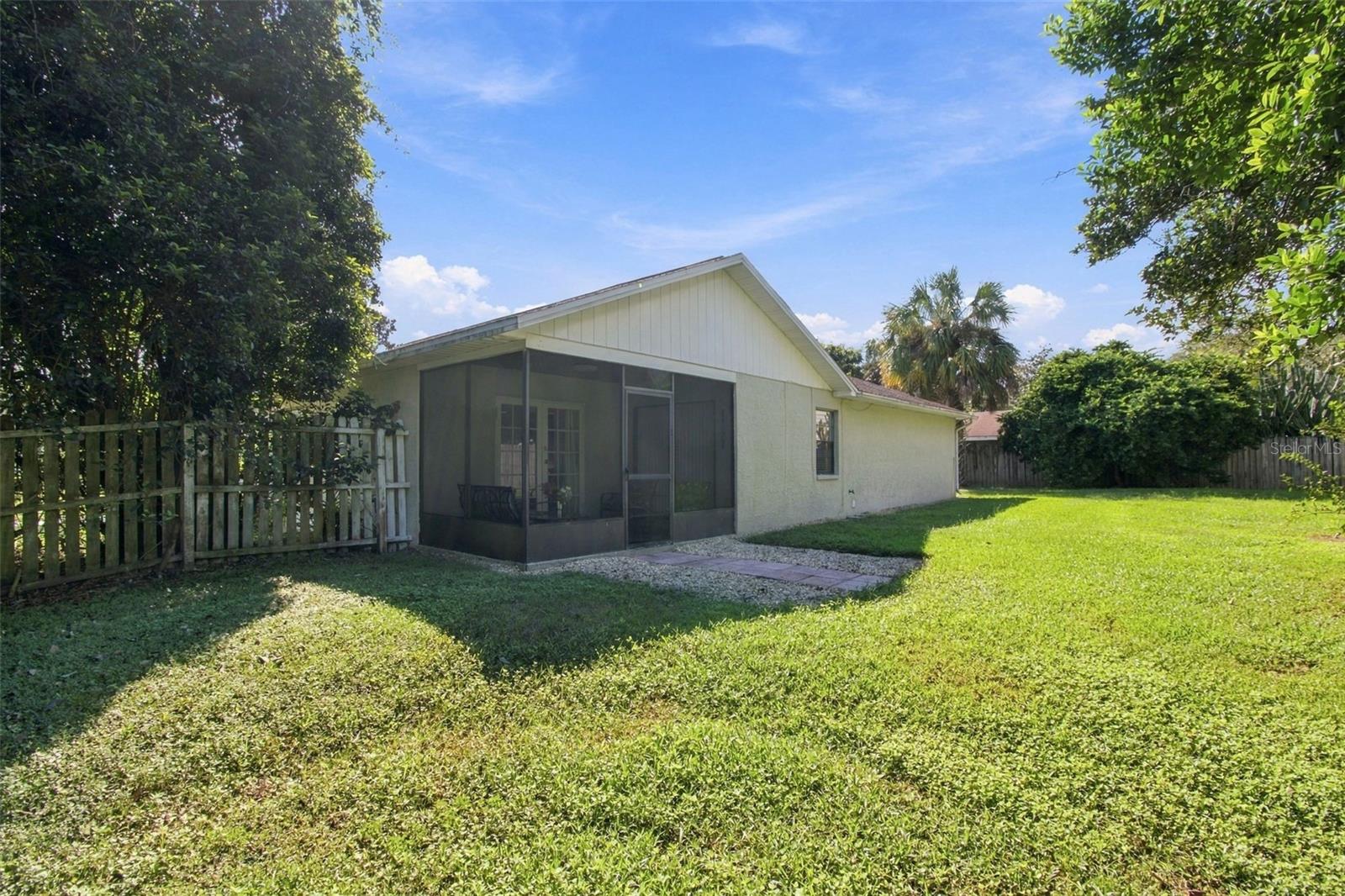 38611 FERM CIRCLE, Zephyrhills, FL 33540