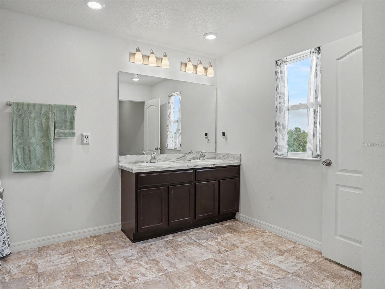 669 SARNER PASS WAY, Winter Haven, FL 33881