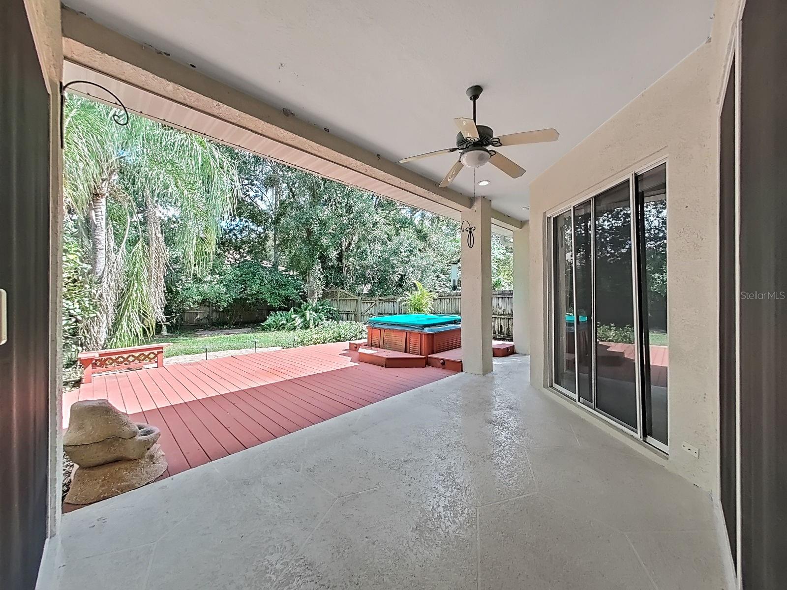 Roomy Lanai with Ceiling Fan