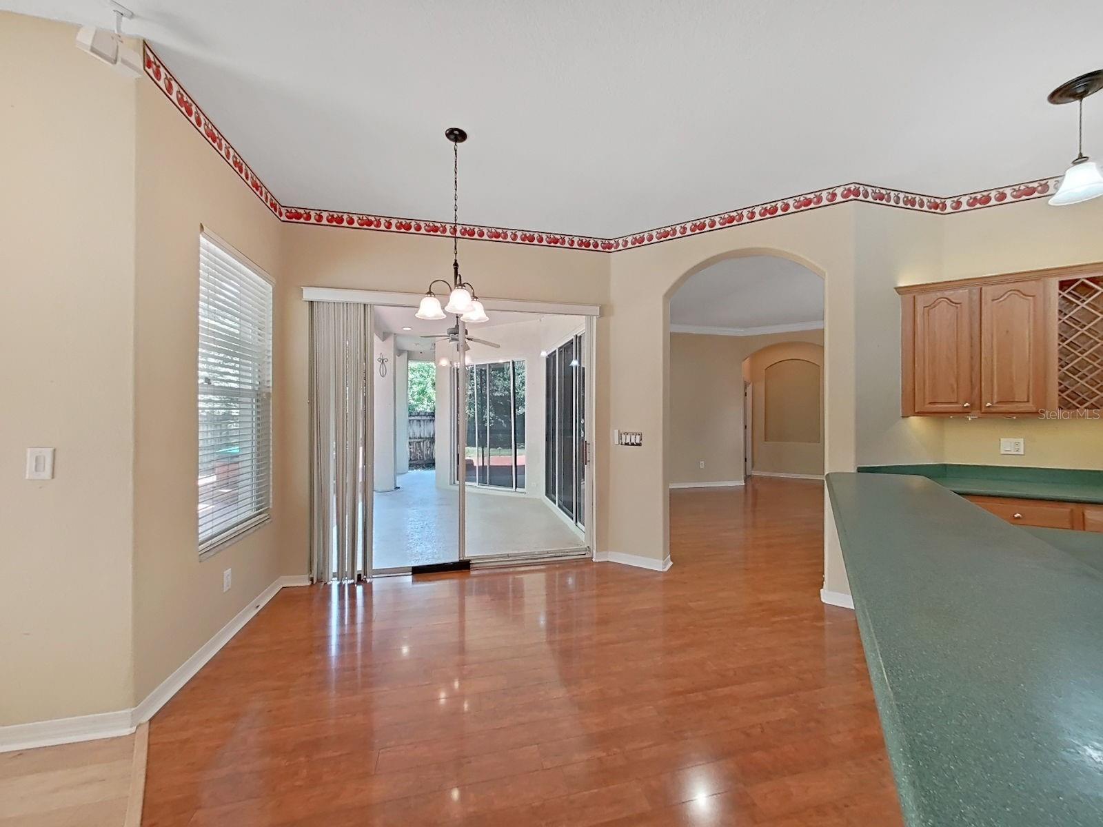 Kitchen Eating Area