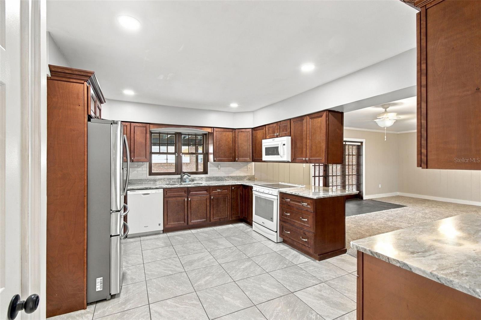 105 ASHBROOK DRIVE, Brandon, FL 33511