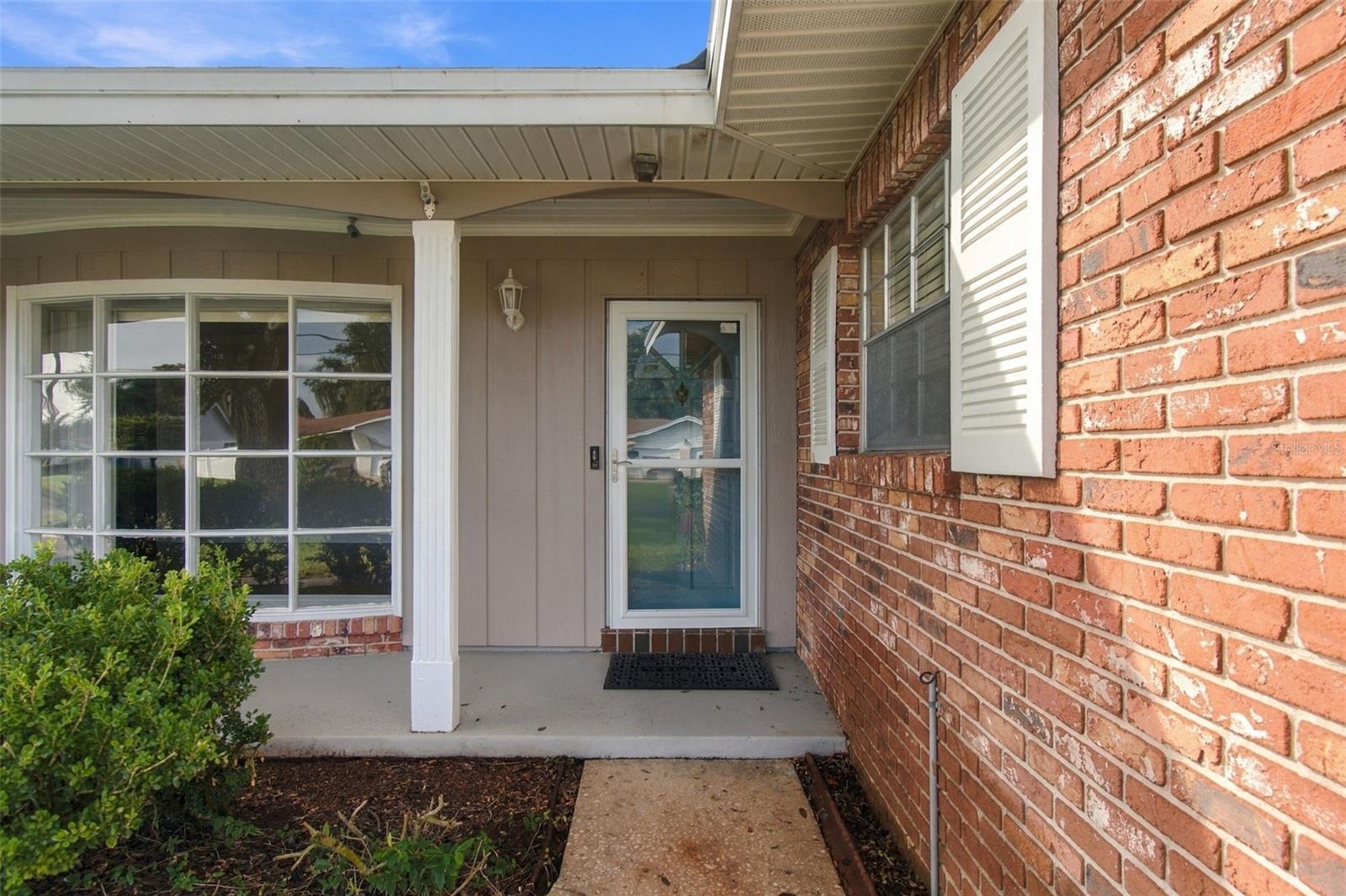 105 ASHBROOK DRIVE, Brandon, FL 33511