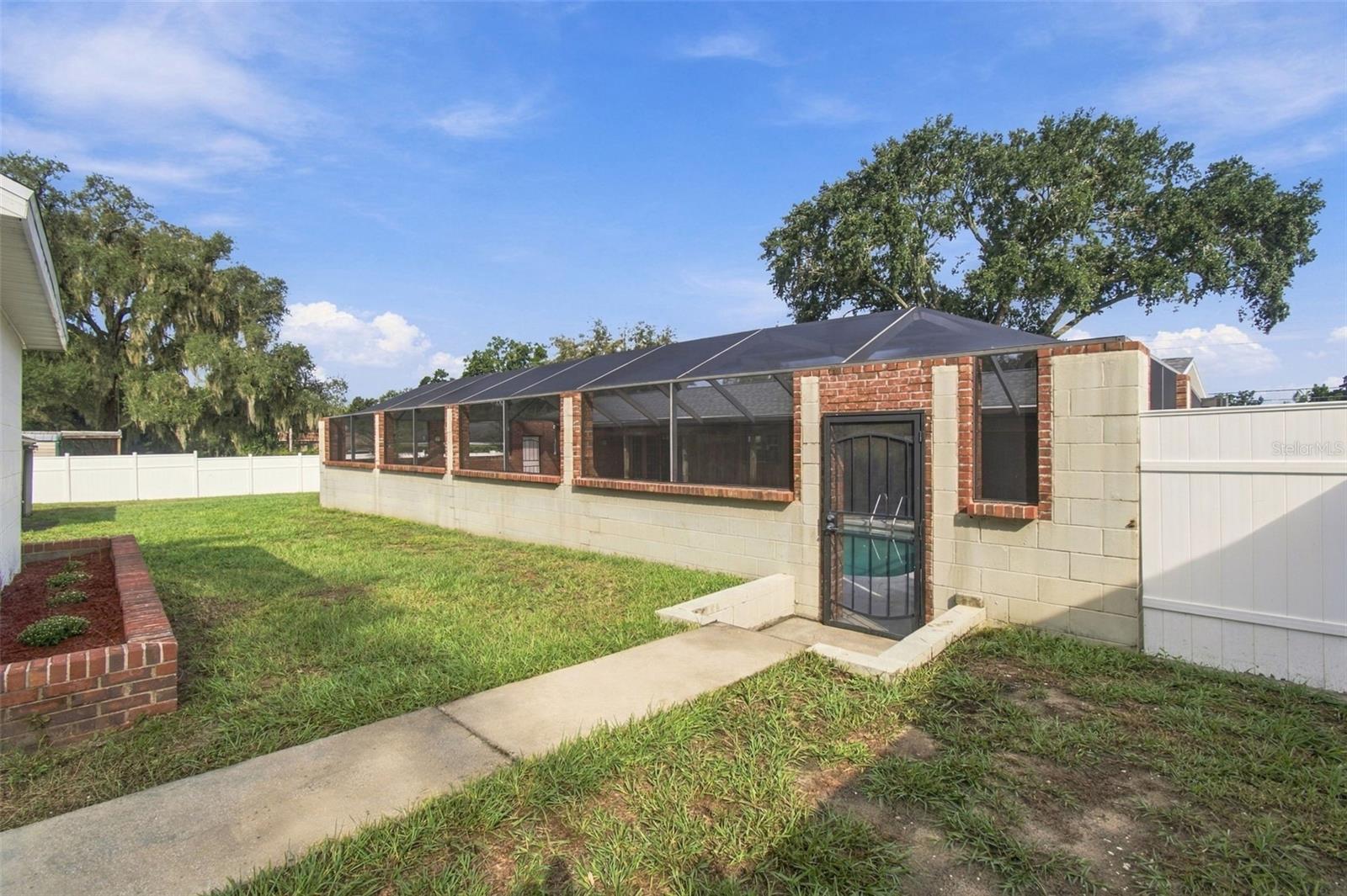 105 ASHBROOK DRIVE, Brandon, FL 33511
