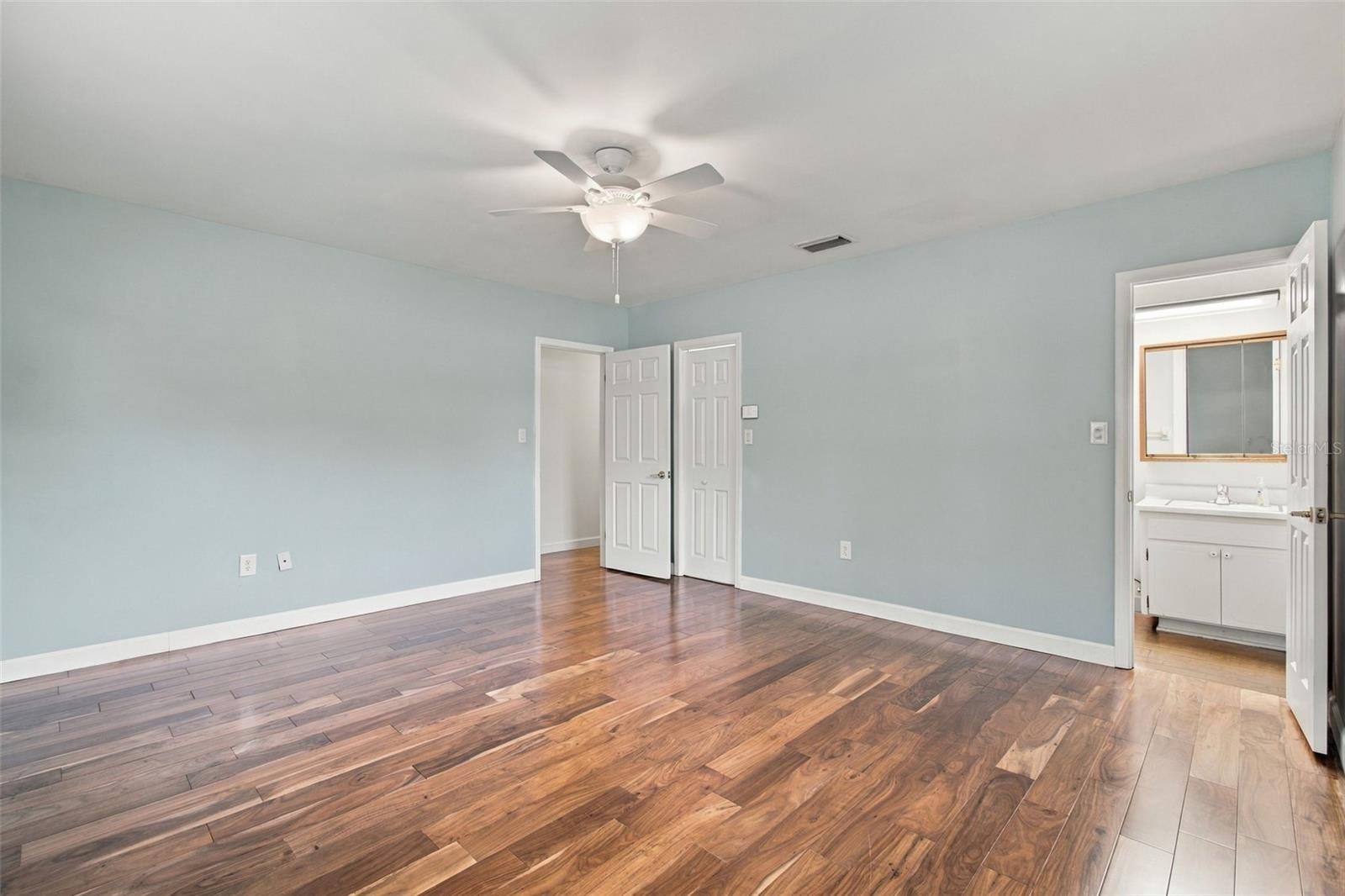 105 ASHBROOK DRIVE, Brandon, FL 33511