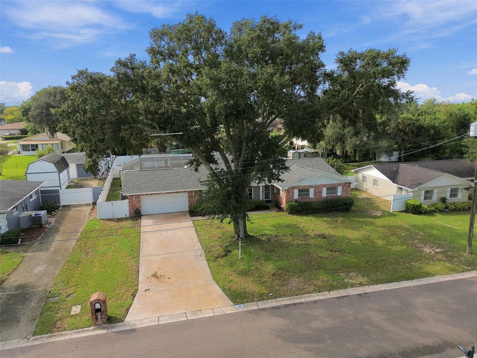 105 ASHBROOK DRIVE, Brandon, FL 33511