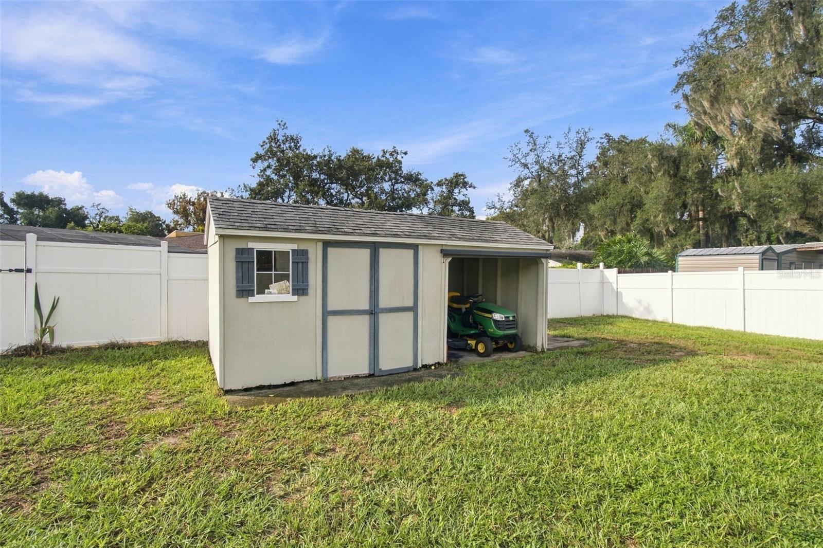 105 ASHBROOK DRIVE, Brandon, FL 33511