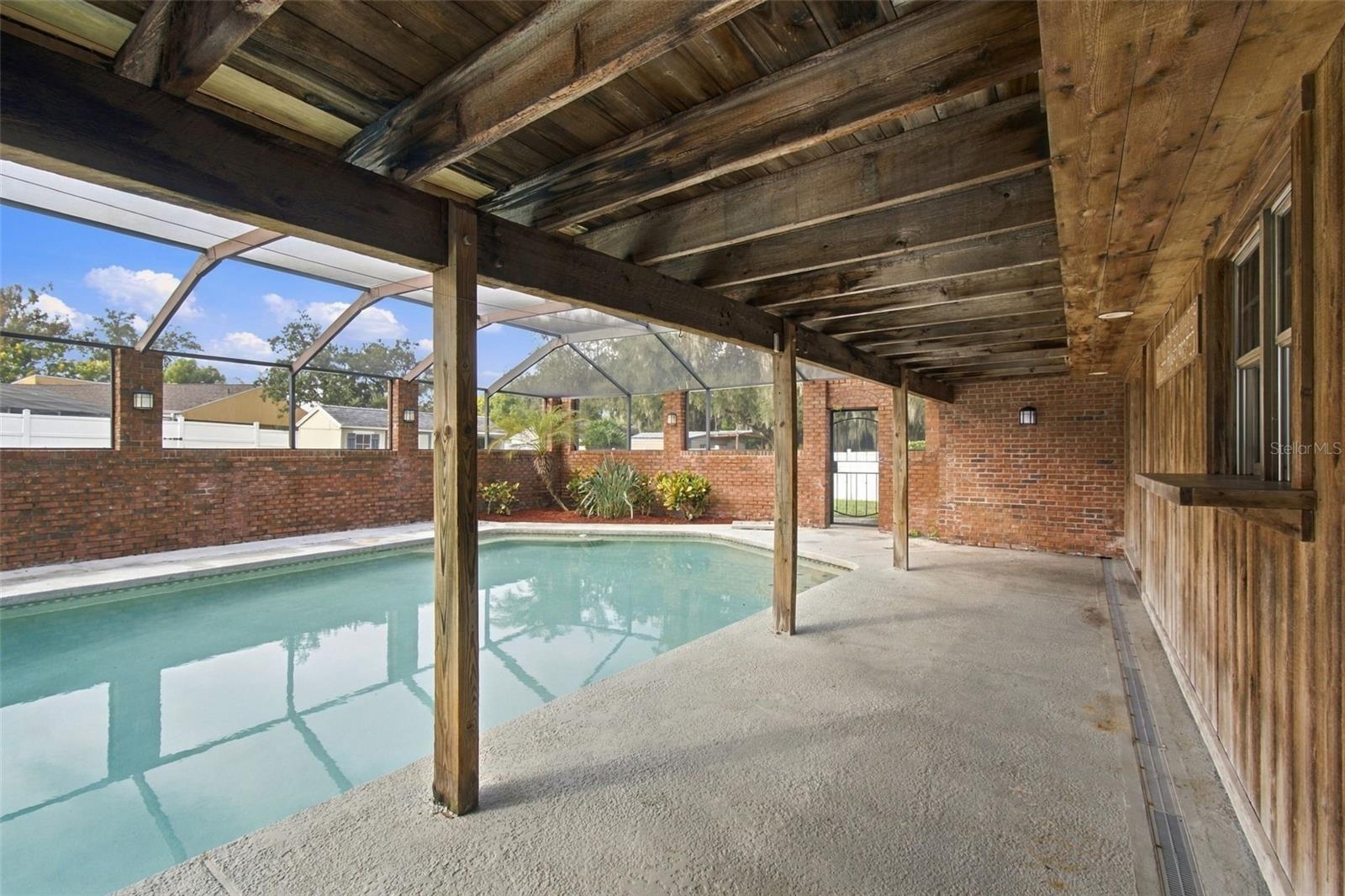 105 ASHBROOK DRIVE, Brandon, FL 33511