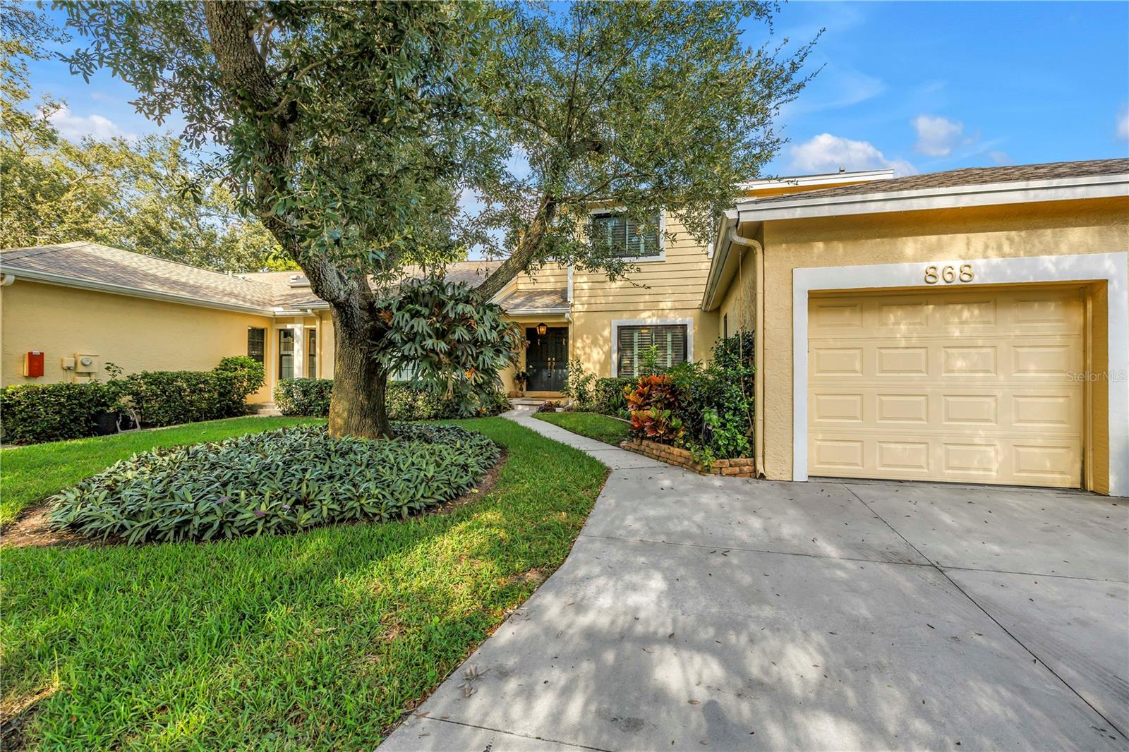 868 GLADES COURT NE, St Petersburg, FL 33702