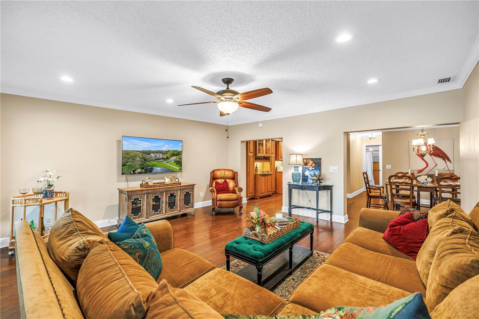 868 GLADES COURT NE, St Petersburg, FL 33702