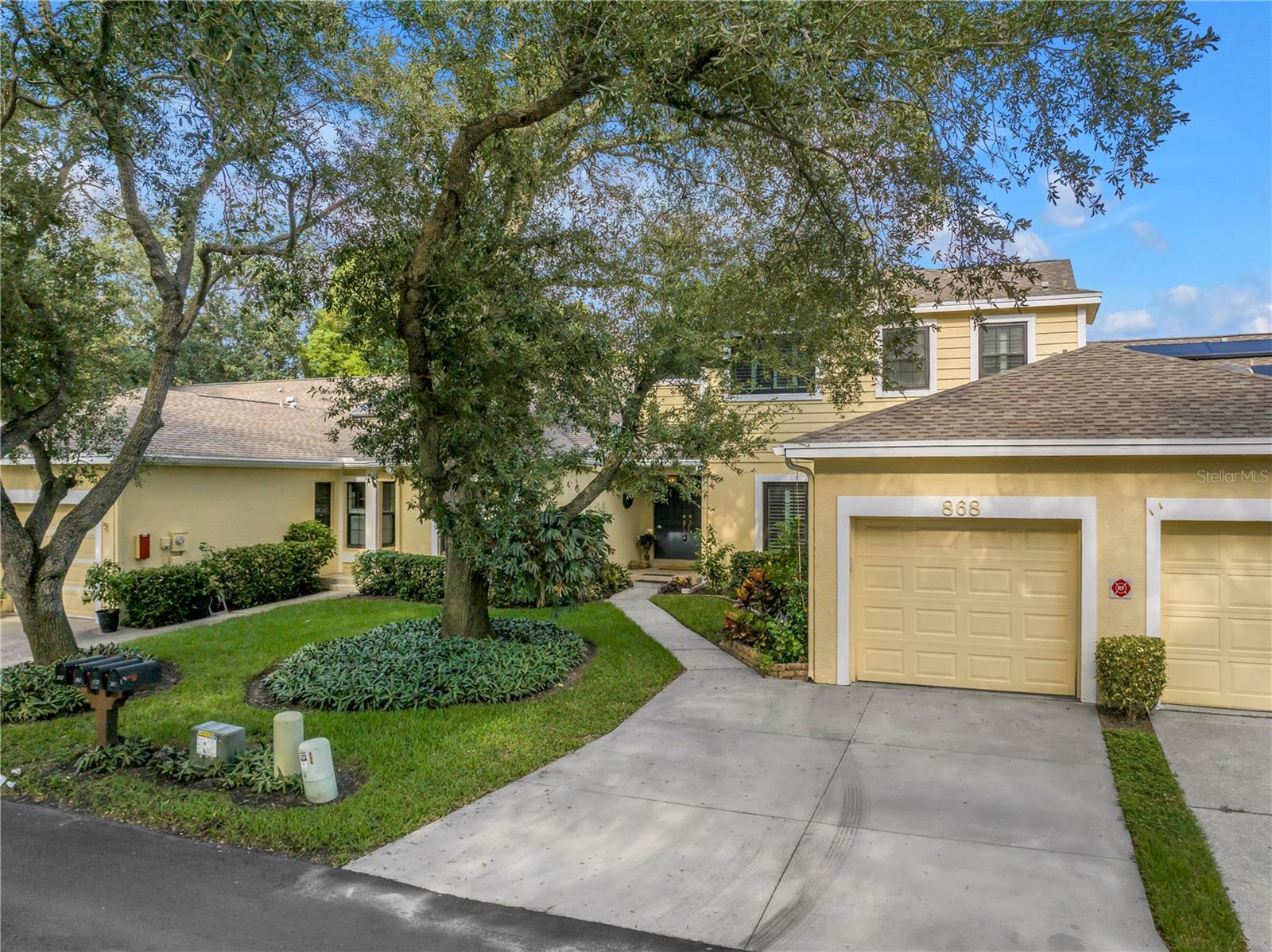868 GLADES COURT NE, St Petersburg, FL 33702