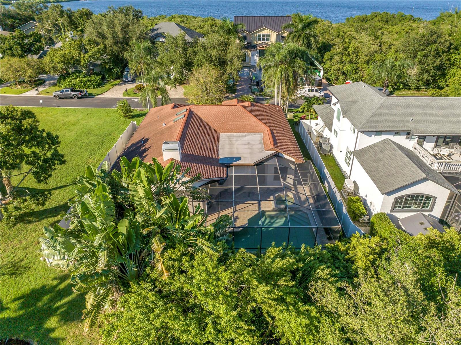 1186 GASPARILLA DRIVE NE, St Petersburg, FL 33702