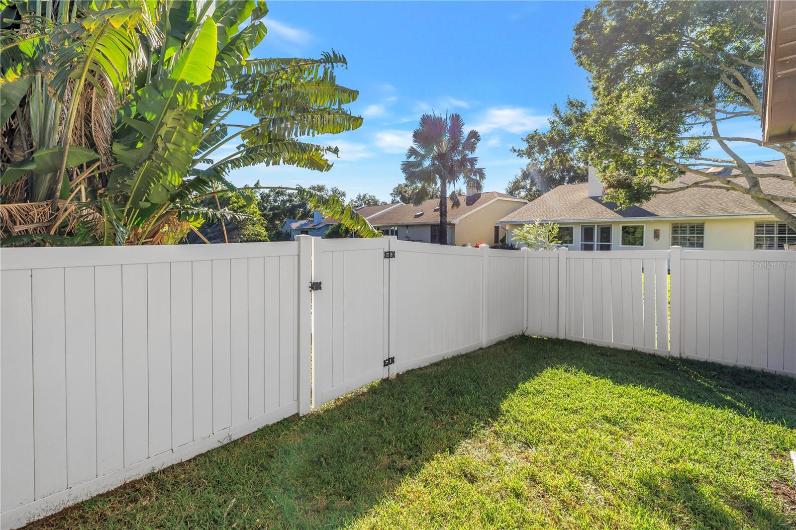 1186 GASPARILLA DRIVE NE, St Petersburg, FL 33702