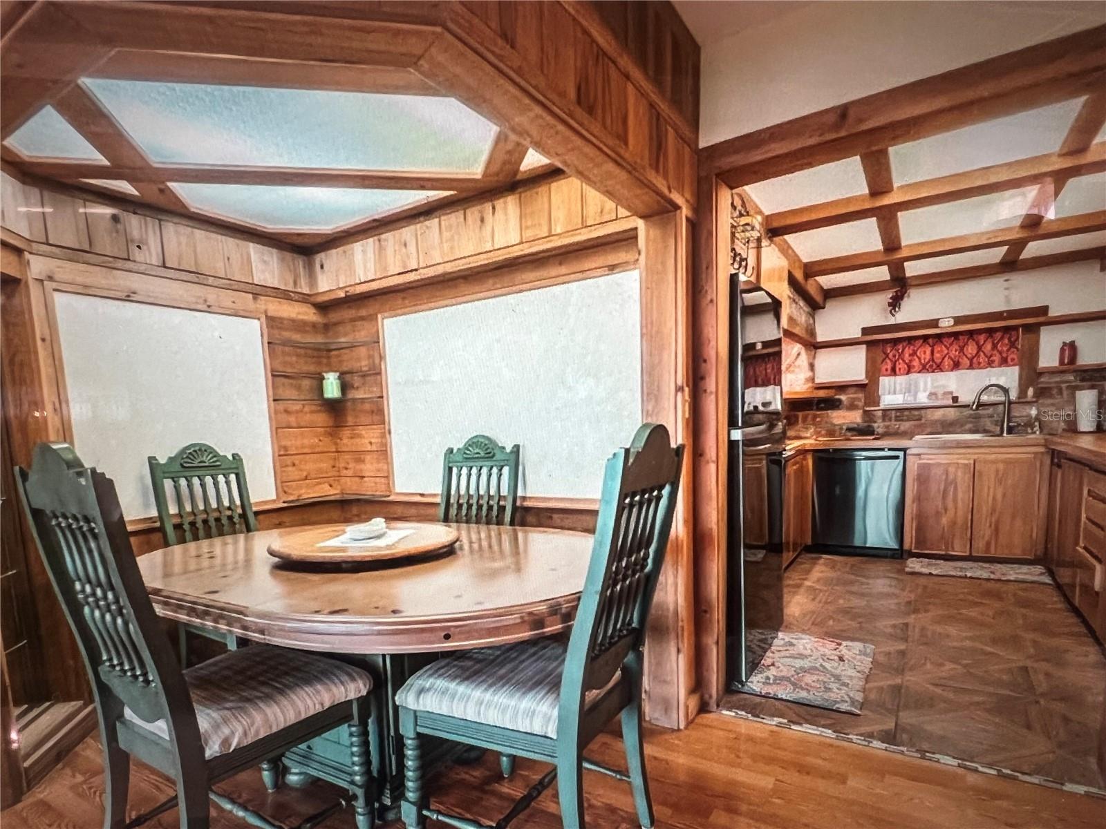 520 GEORGE STREET S, Tarpon Springs, FL 34688