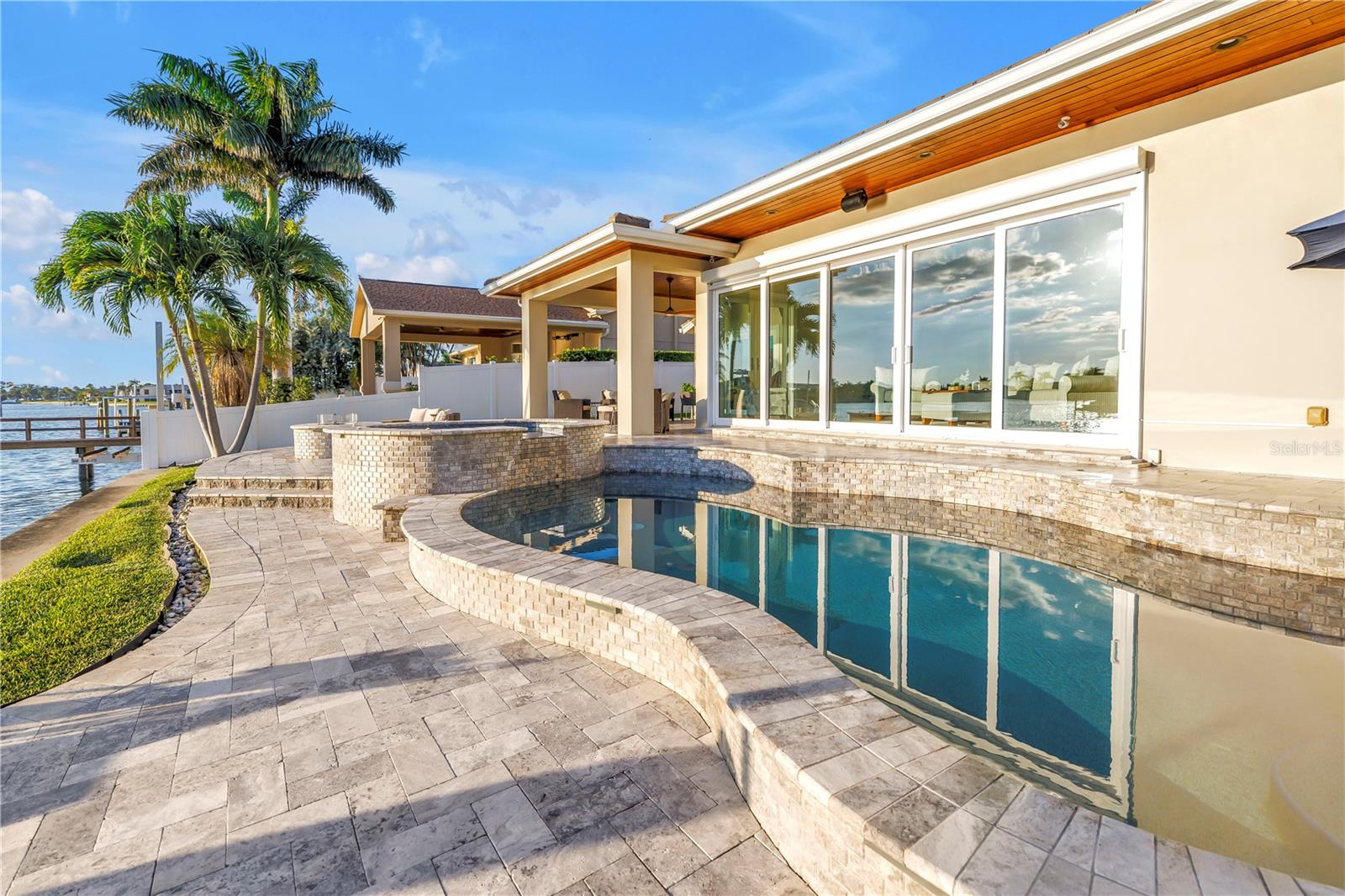 7982 11TH AVENUE S, St Petersburg, FL 33707