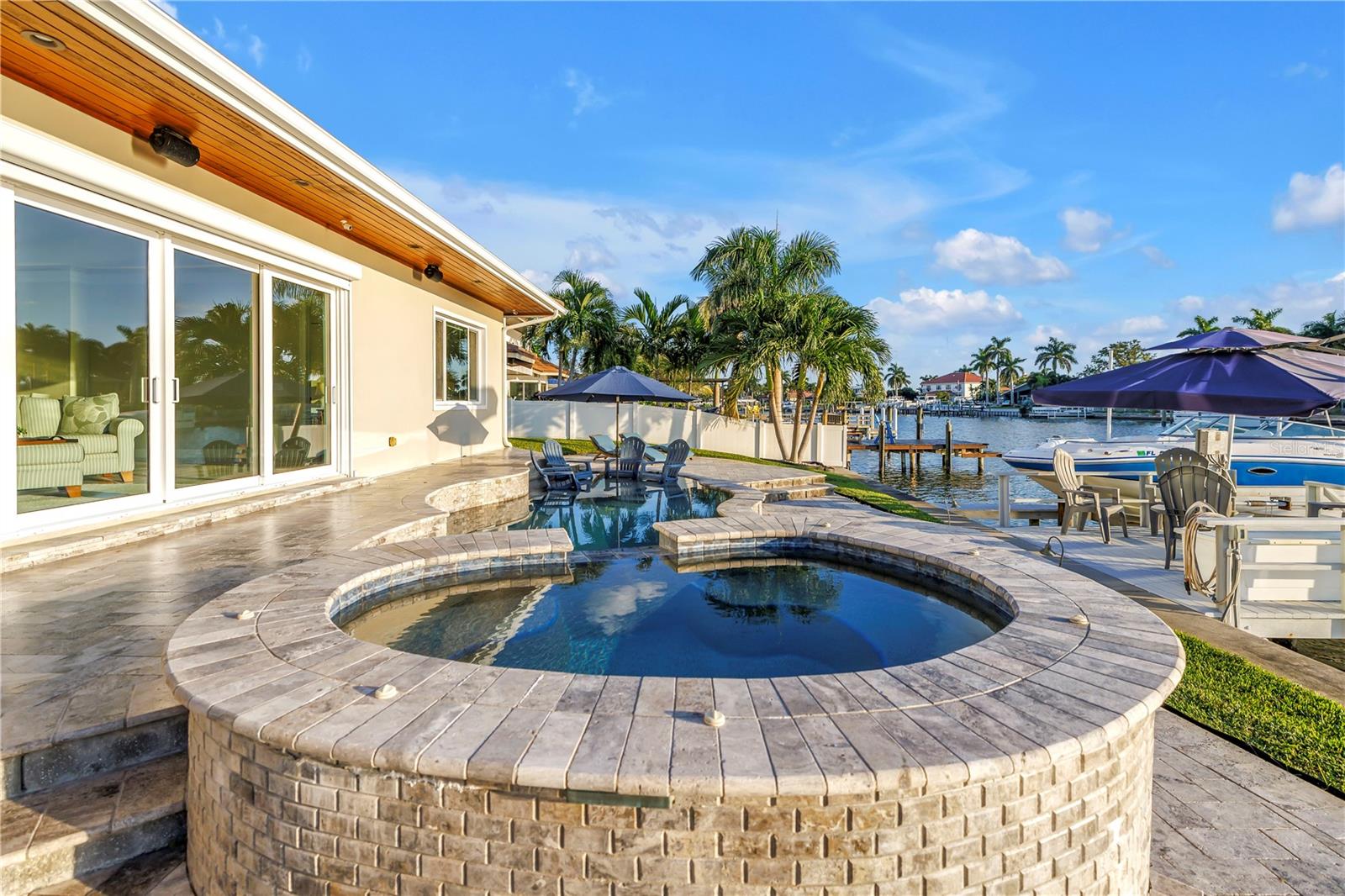 7982 11TH AVENUE S, St Petersburg, FL 33707