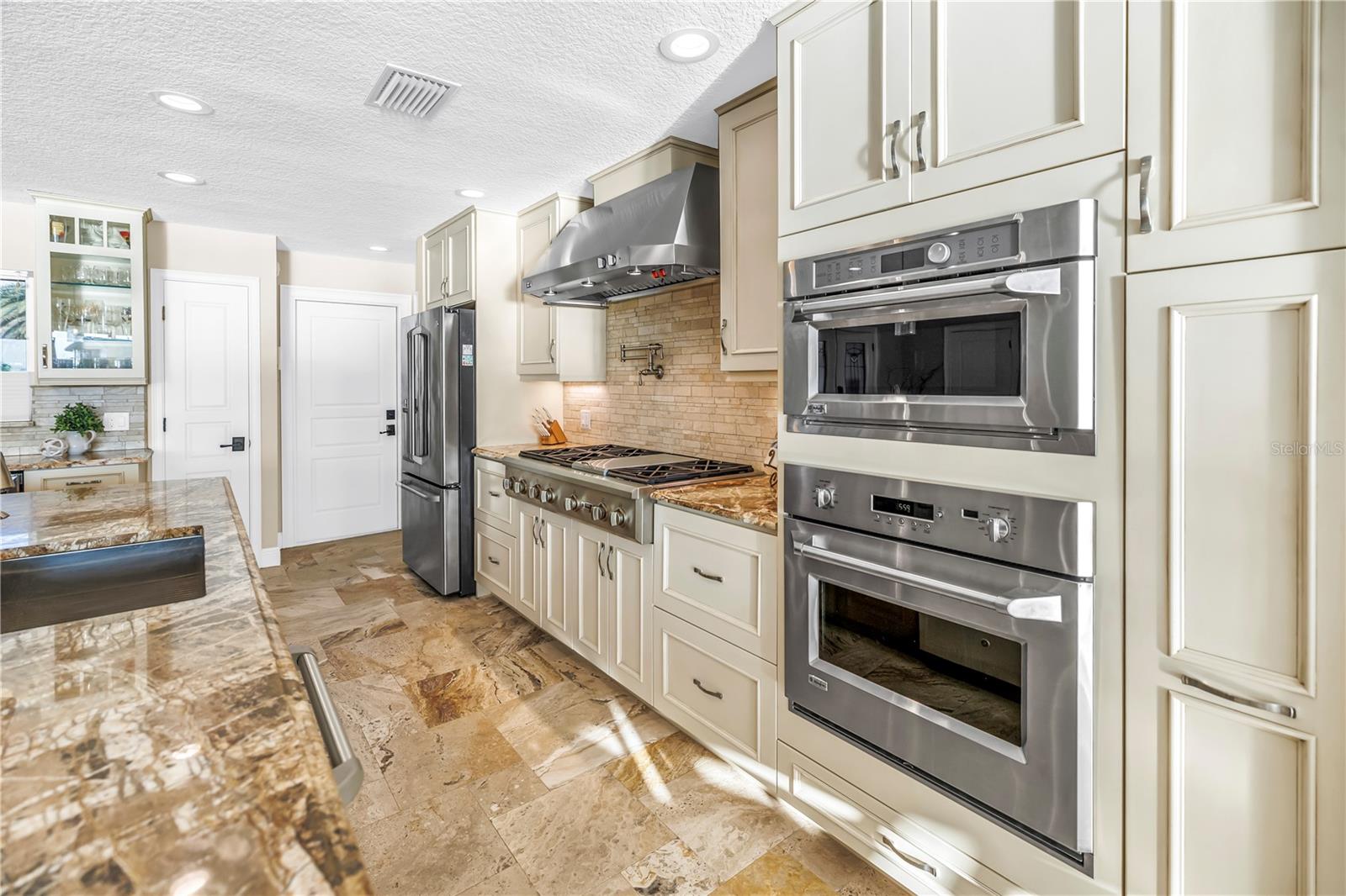 7982 11TH AVENUE S, St Petersburg, FL 33707