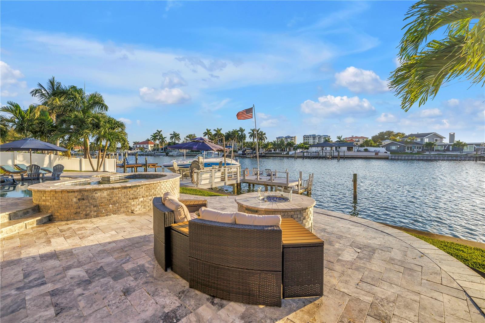 7982 11TH AVENUE S, St Petersburg, FL 33707