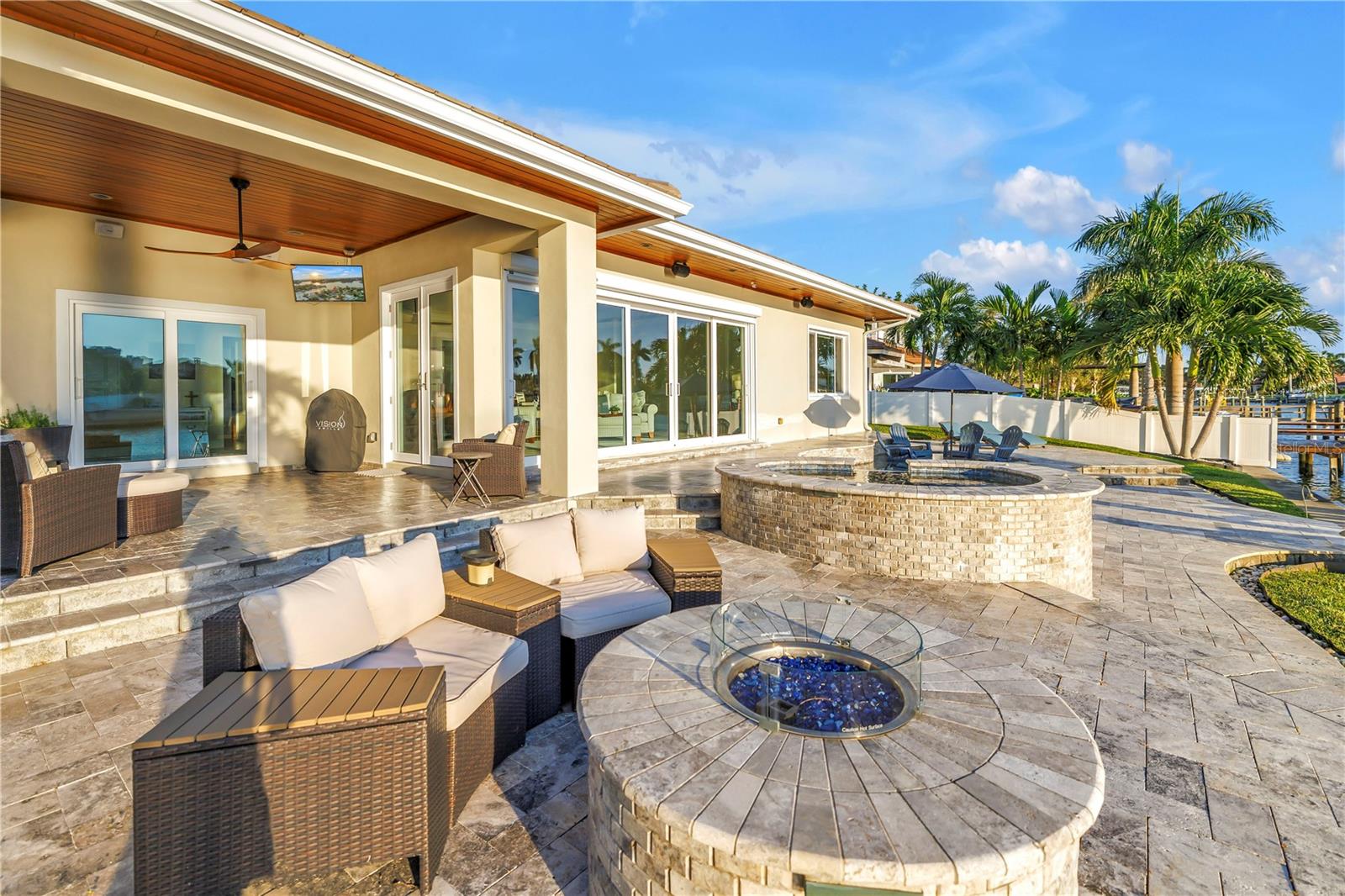 7982 11TH AVENUE S, St Petersburg, FL 33707