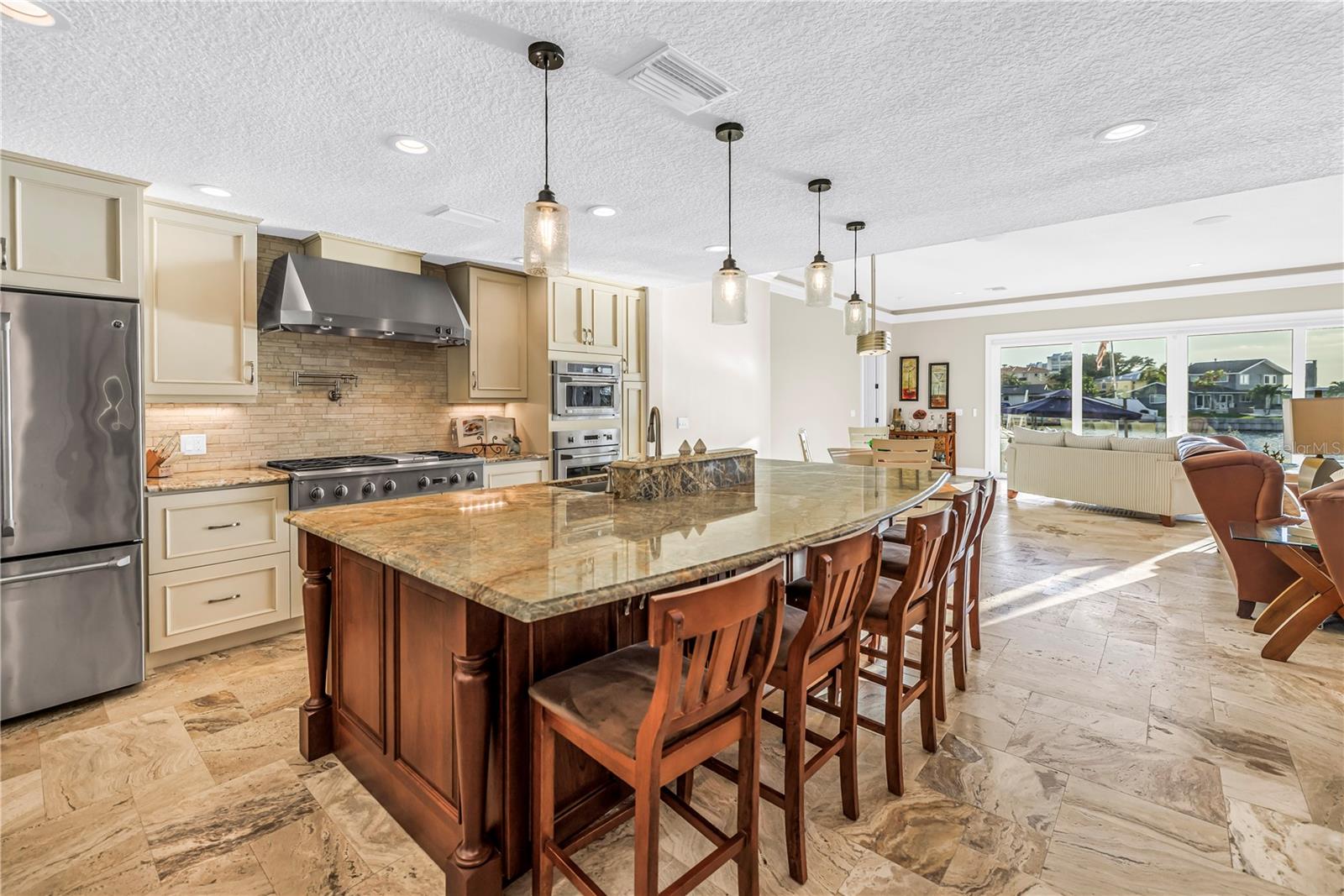 7982 11TH AVENUE S, St Petersburg, FL 33707