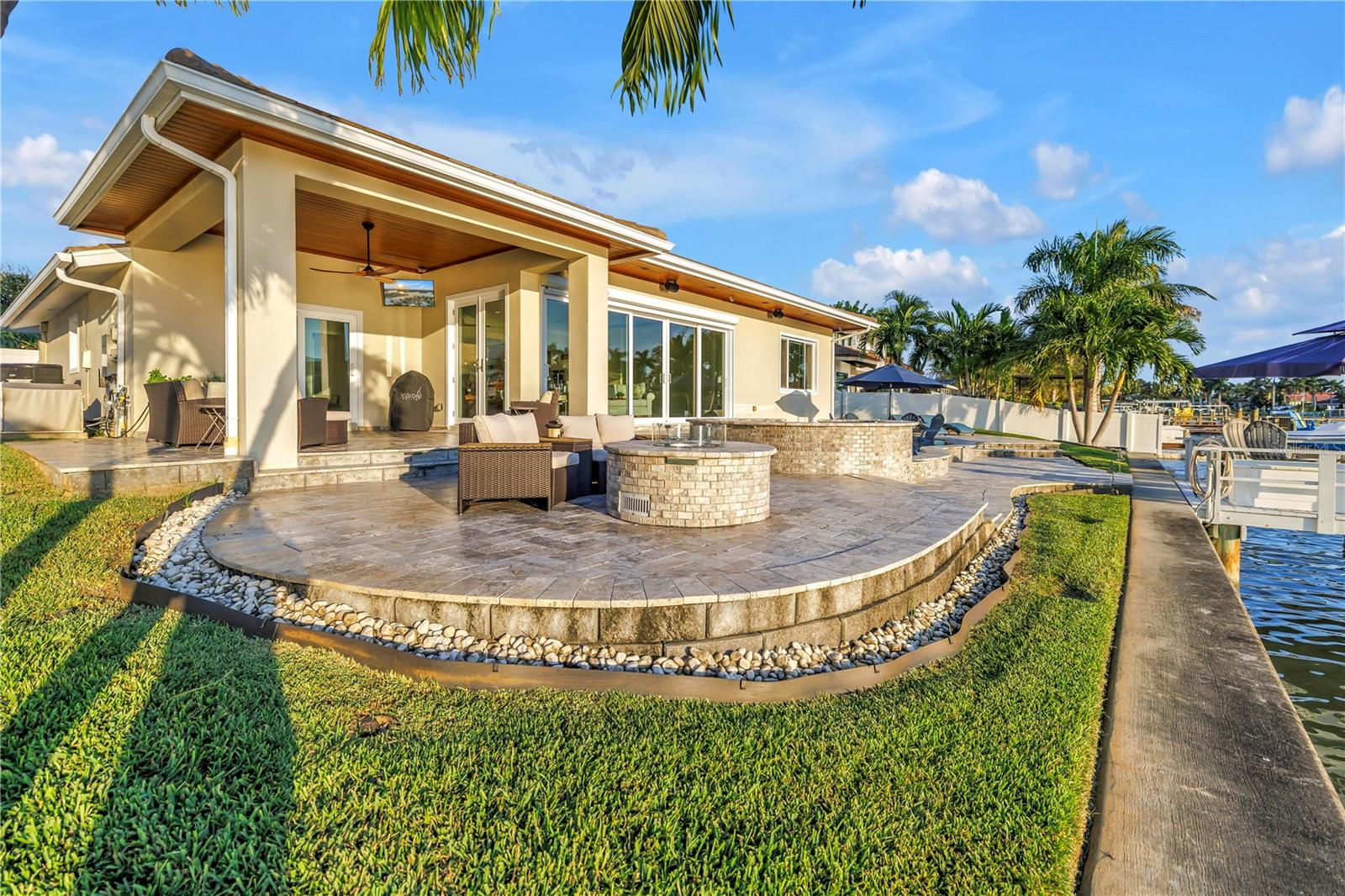 7982 11TH AVENUE S, St Petersburg, FL 33707
