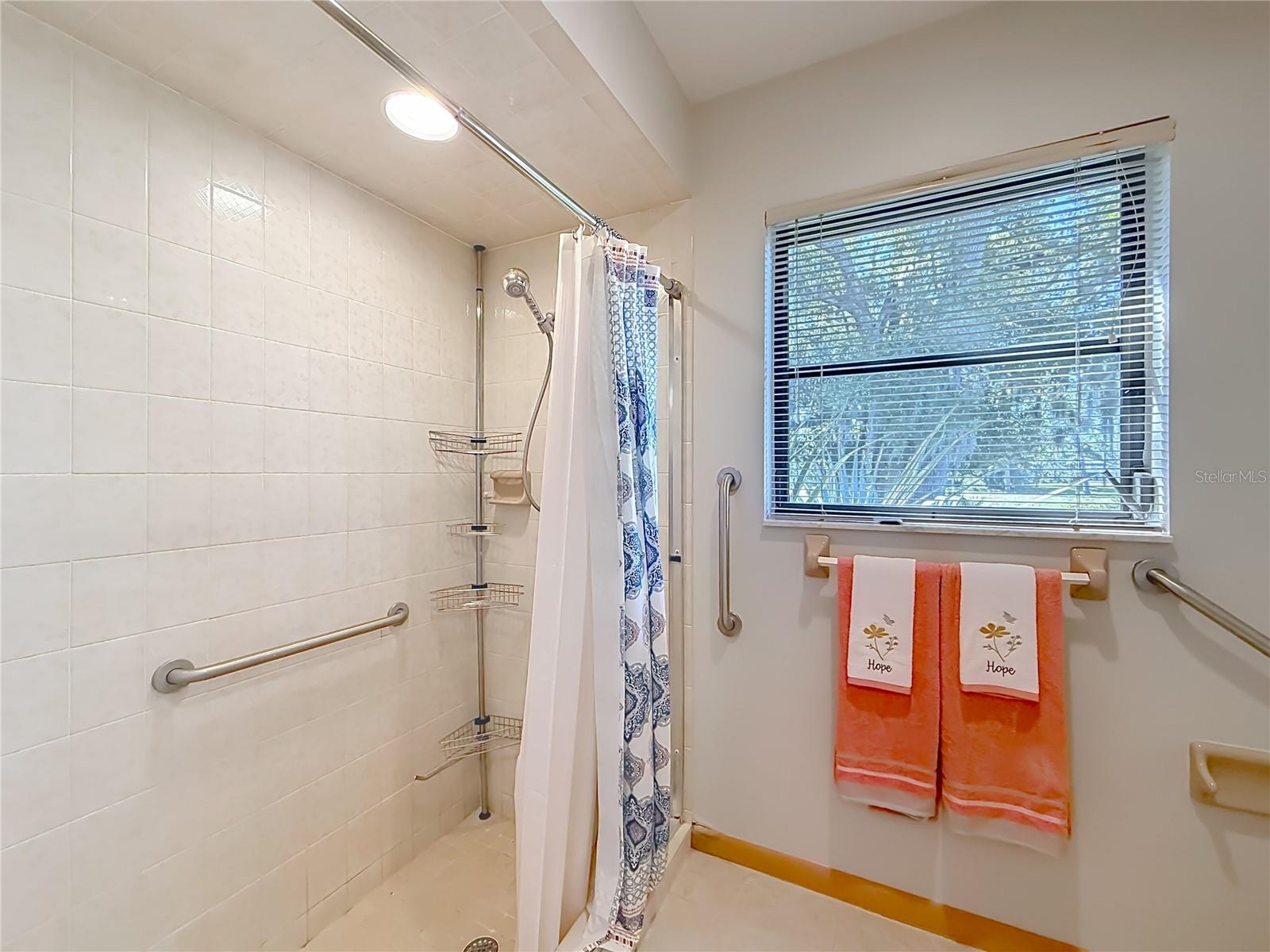 52 S MASTERS DRIVE, Homosassa, FL 34446