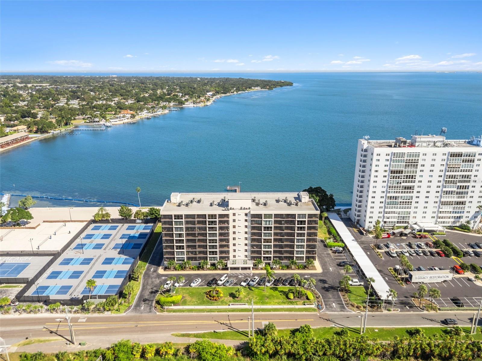 7100 SUNSHINE SKYWAY LANE S, #901, St Petersburg, FL 33711