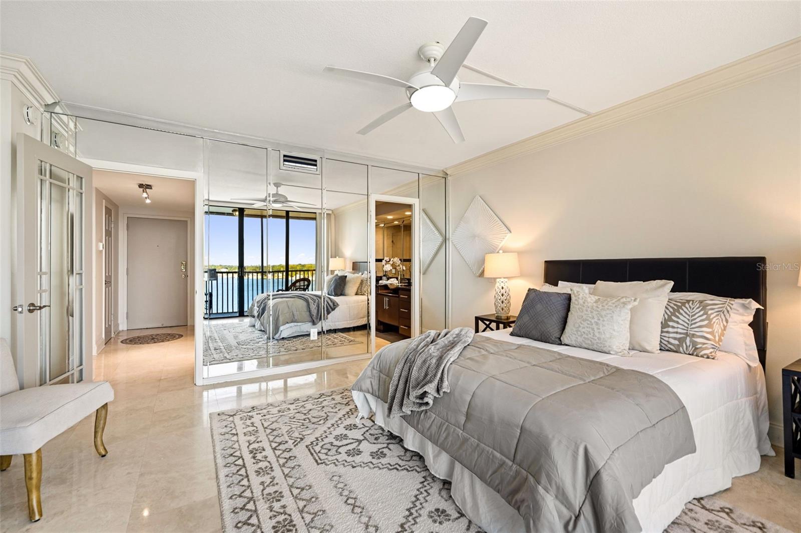 7100 SUNSHINE SKYWAY LANE S, #901, St Petersburg, FL 33711