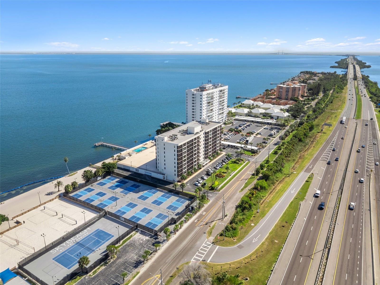 7100 SUNSHINE SKYWAY LANE S, #901, St Petersburg, FL 33711