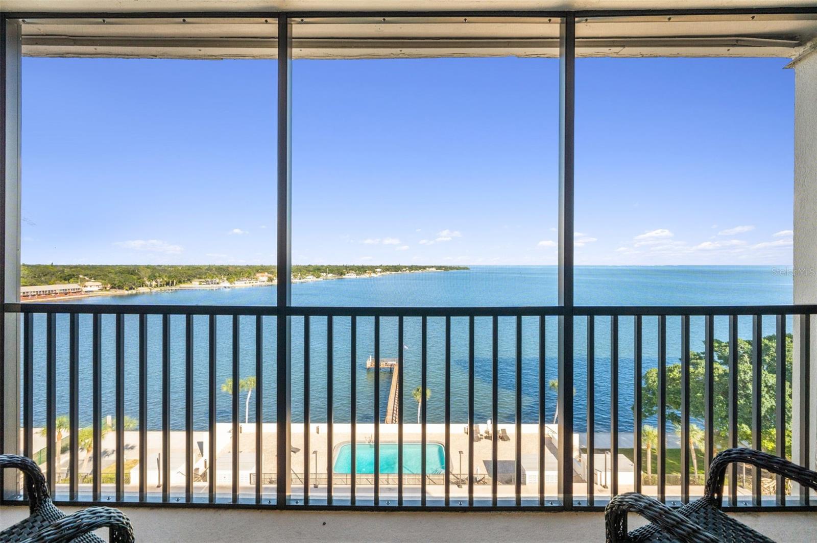 7100 SUNSHINE SKYWAY LANE S, #901, St Petersburg, FL 33711