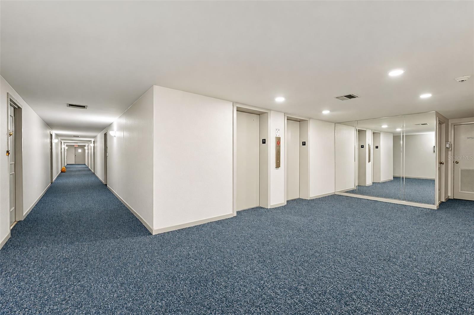 7100 SUNSHINE SKYWAY LANE S, #901, St Petersburg, FL 33711