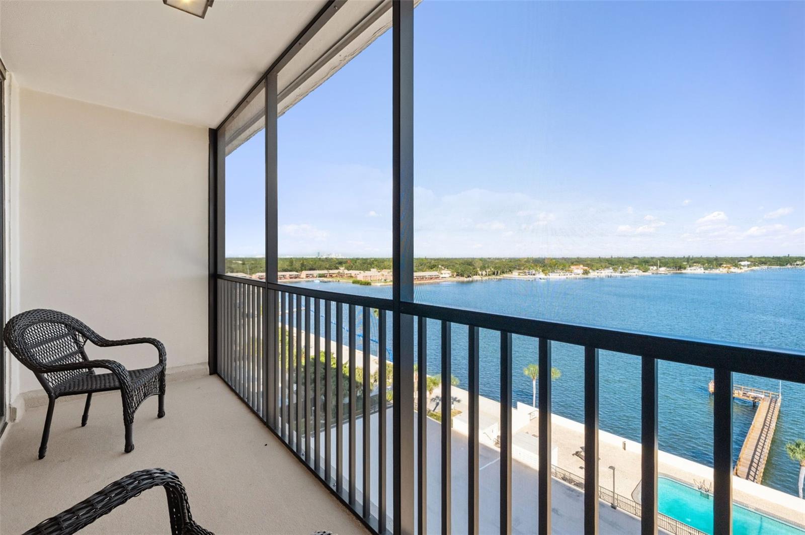 7100 SUNSHINE SKYWAY LANE S, #901, St Petersburg, FL 33711