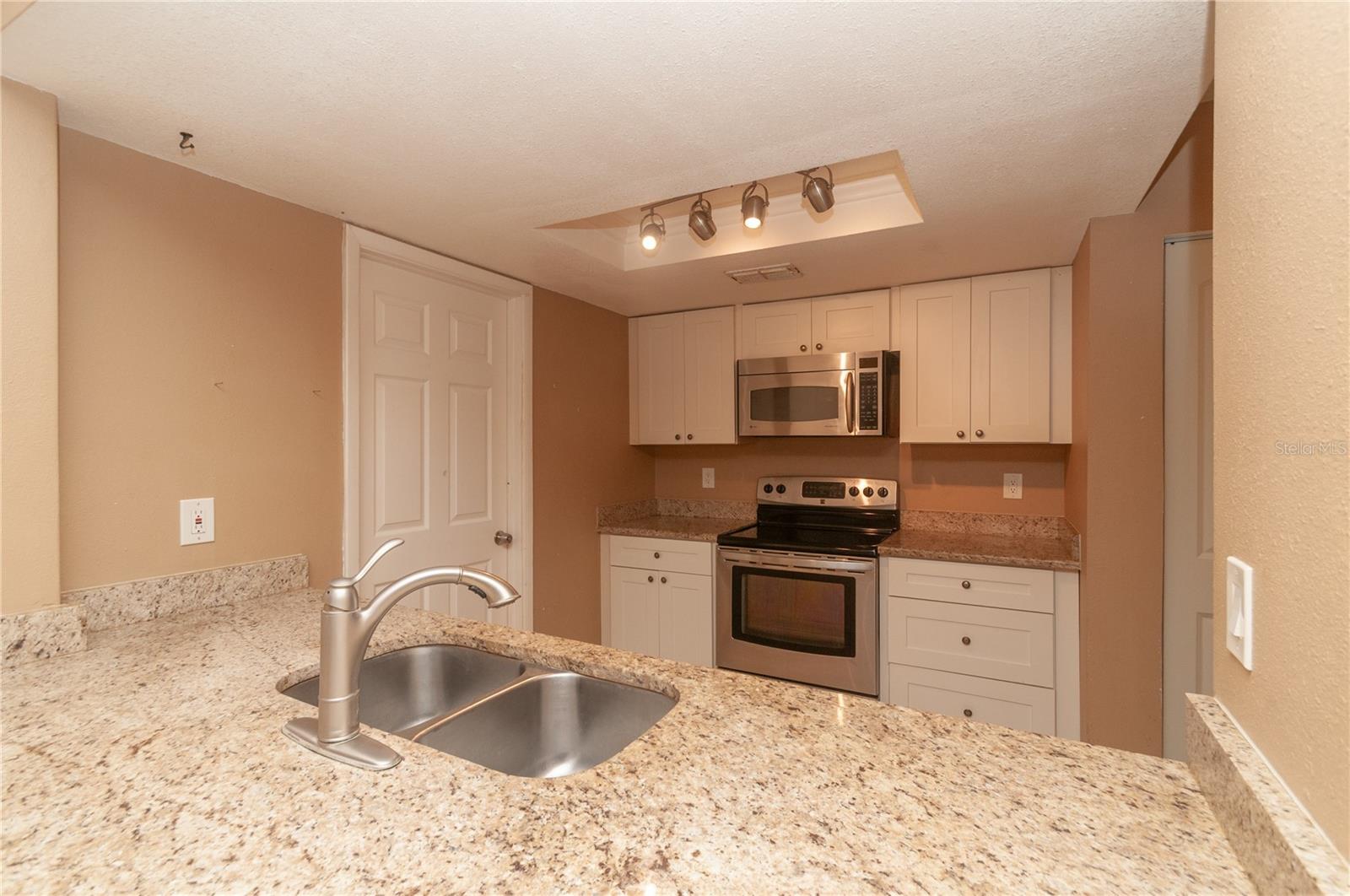 5117 BROOKSIDE LANE, New Port Richey, FL 34653