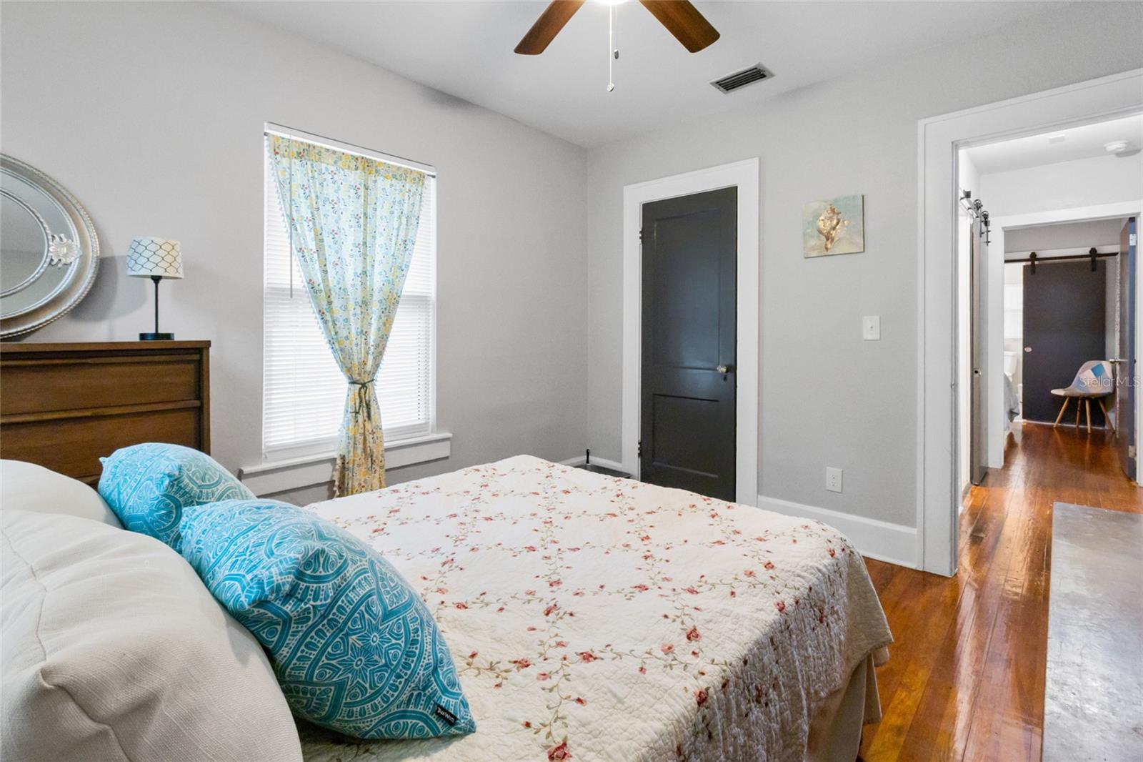 1527 13TH STREET S, St Petersburg, FL 33705