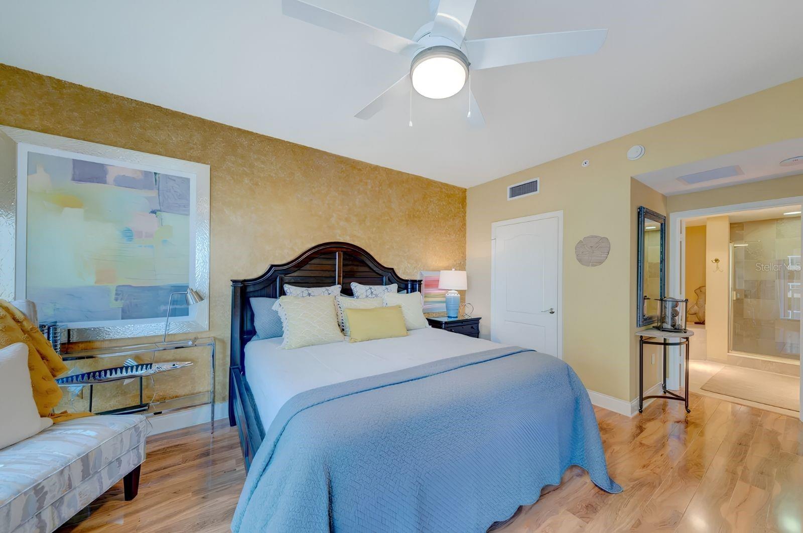521 MANDALAY AVENUE, #505, Clearwater Beach, FL 33767
