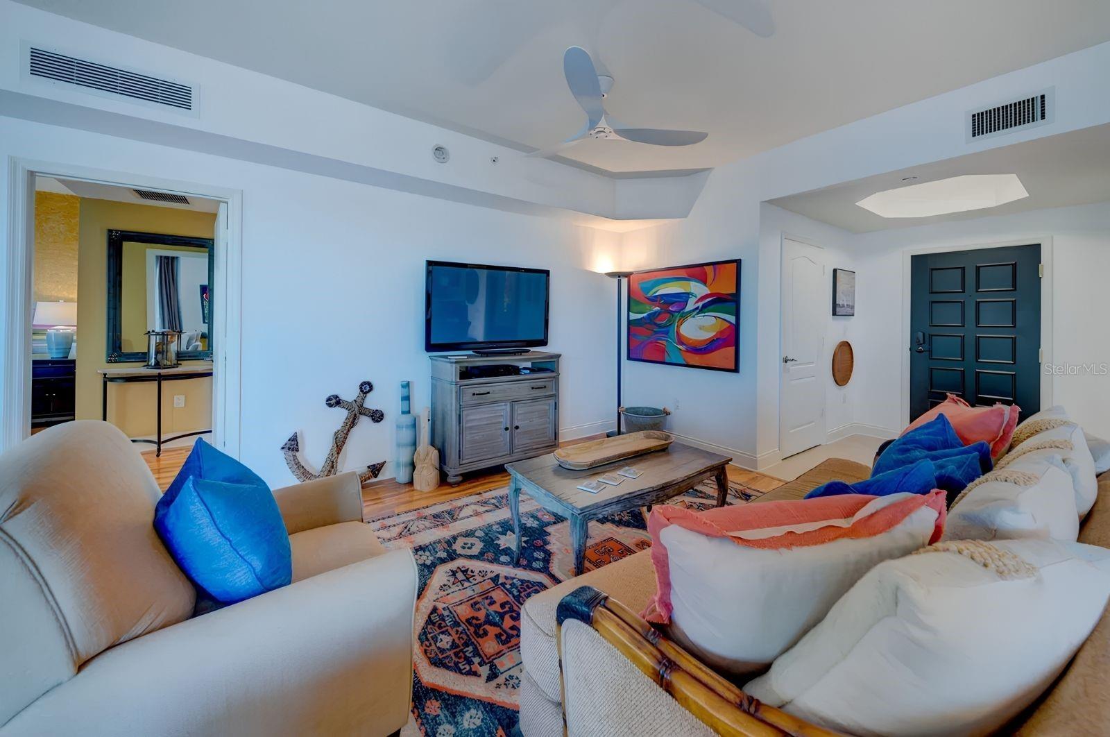 521 MANDALAY AVENUE, #505, Clearwater Beach, FL 33767 521 MANDALAY AVENUE, #505, Clearwater Beach, FL 33767