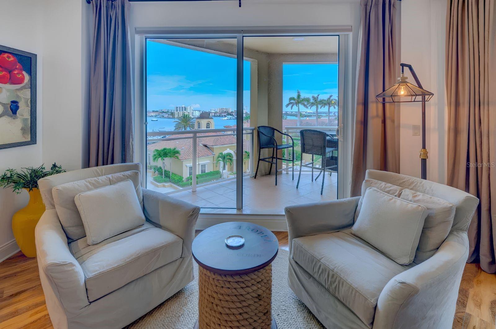 521 MANDALAY AVENUE, #505, Clearwater Beach, FL 33767 521 MANDALAY AVENUE, #505, Clearwater Beach, FL 33767