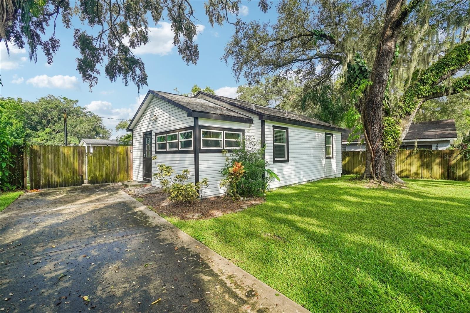6806 N 17TH STREET, Tampa, FL 33610
