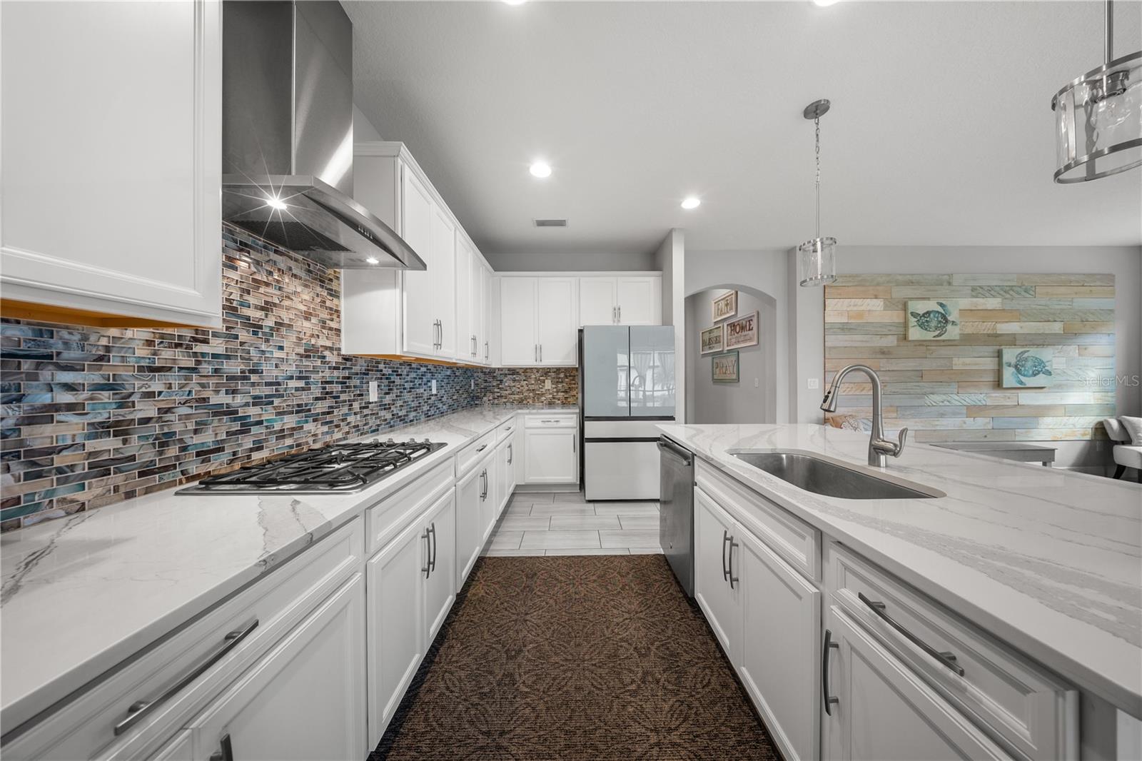 6005 SHADOWLAKE DRIVE, Apollo Beach, FL 33572