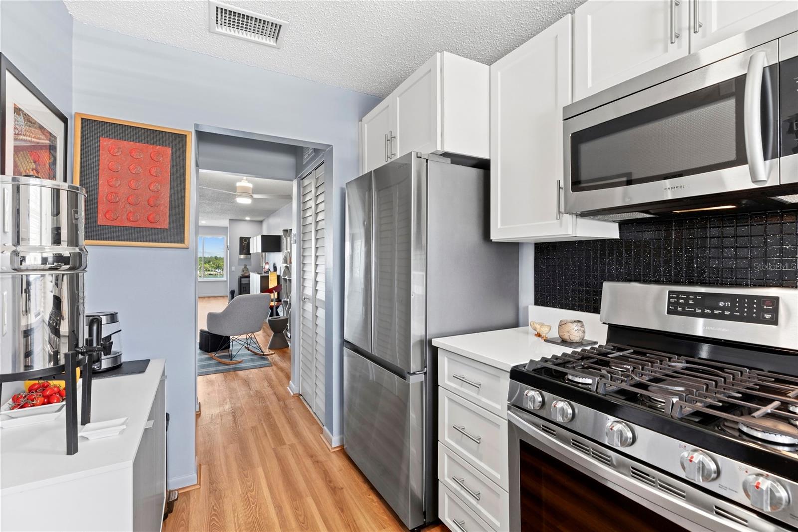 6075 SHORE BOULEVARD S, #411, Gulfport, FL 33707