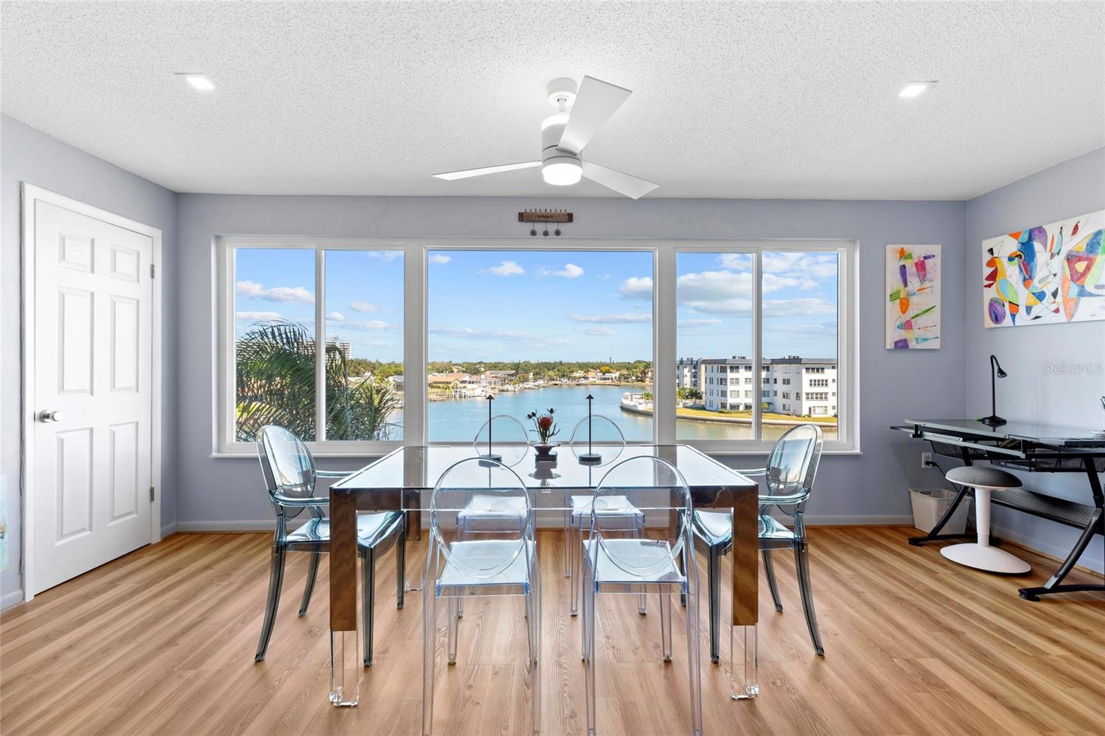 6075 SHORE BOULEVARD S, #411, Gulfport, FL 33707