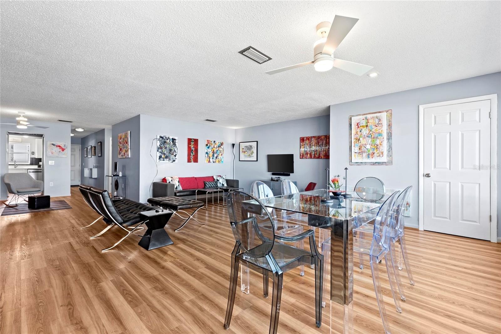 6075 SHORE BOULEVARD S, #411, Gulfport, FL 33707