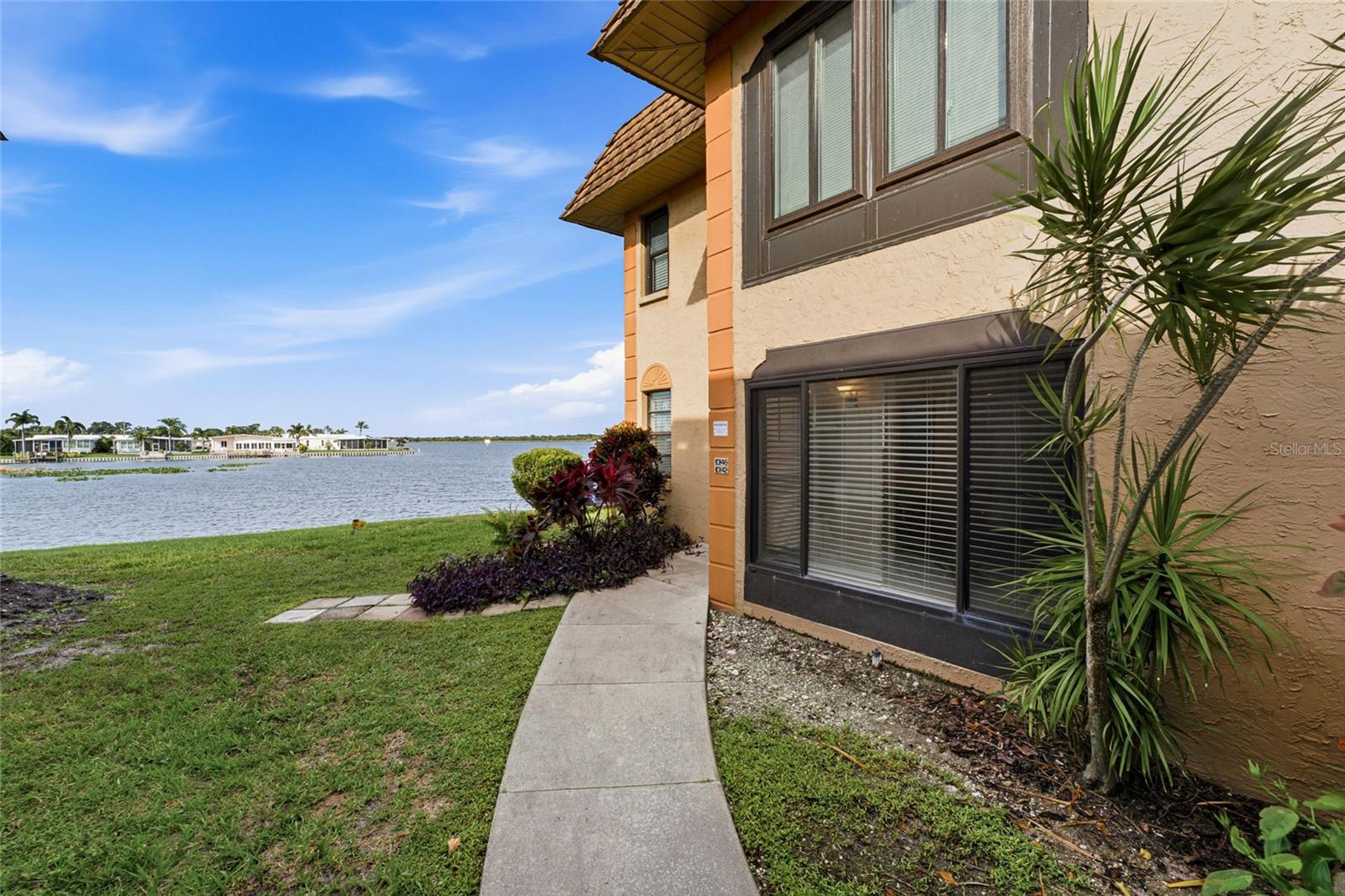 10142 SEMINOLE ISLAND DRIVE, Largo, FL 33773
