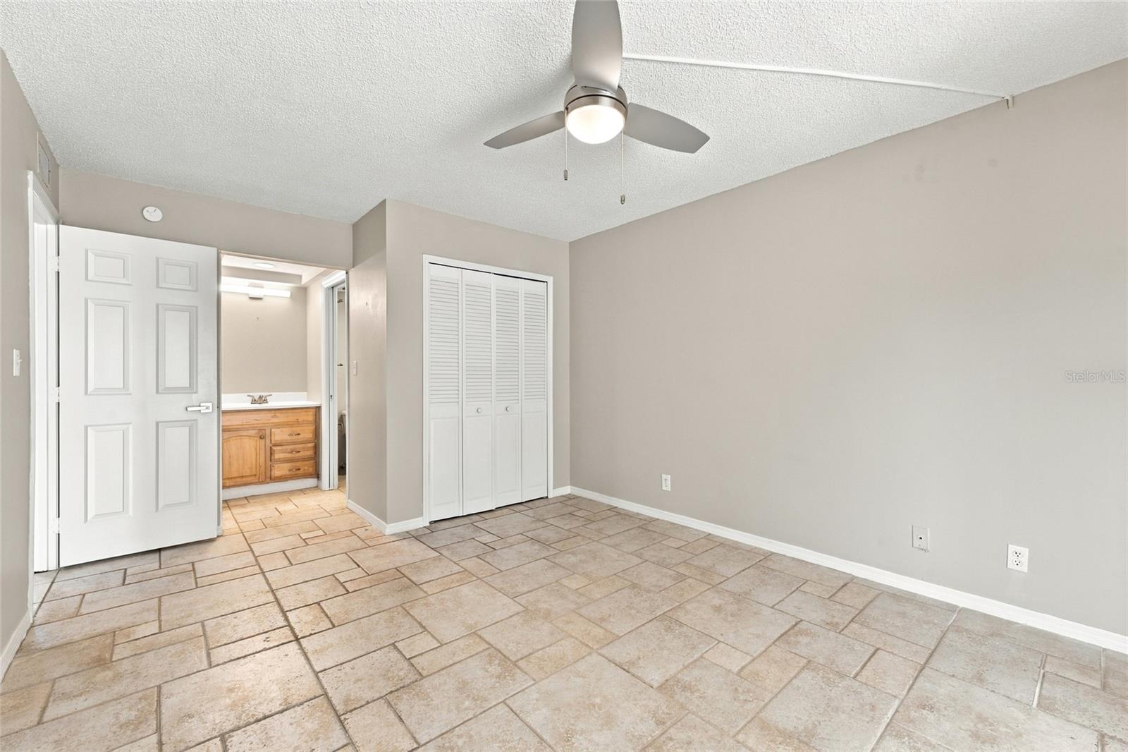 10142 SEMINOLE ISLAND DRIVE, Largo, FL 33773