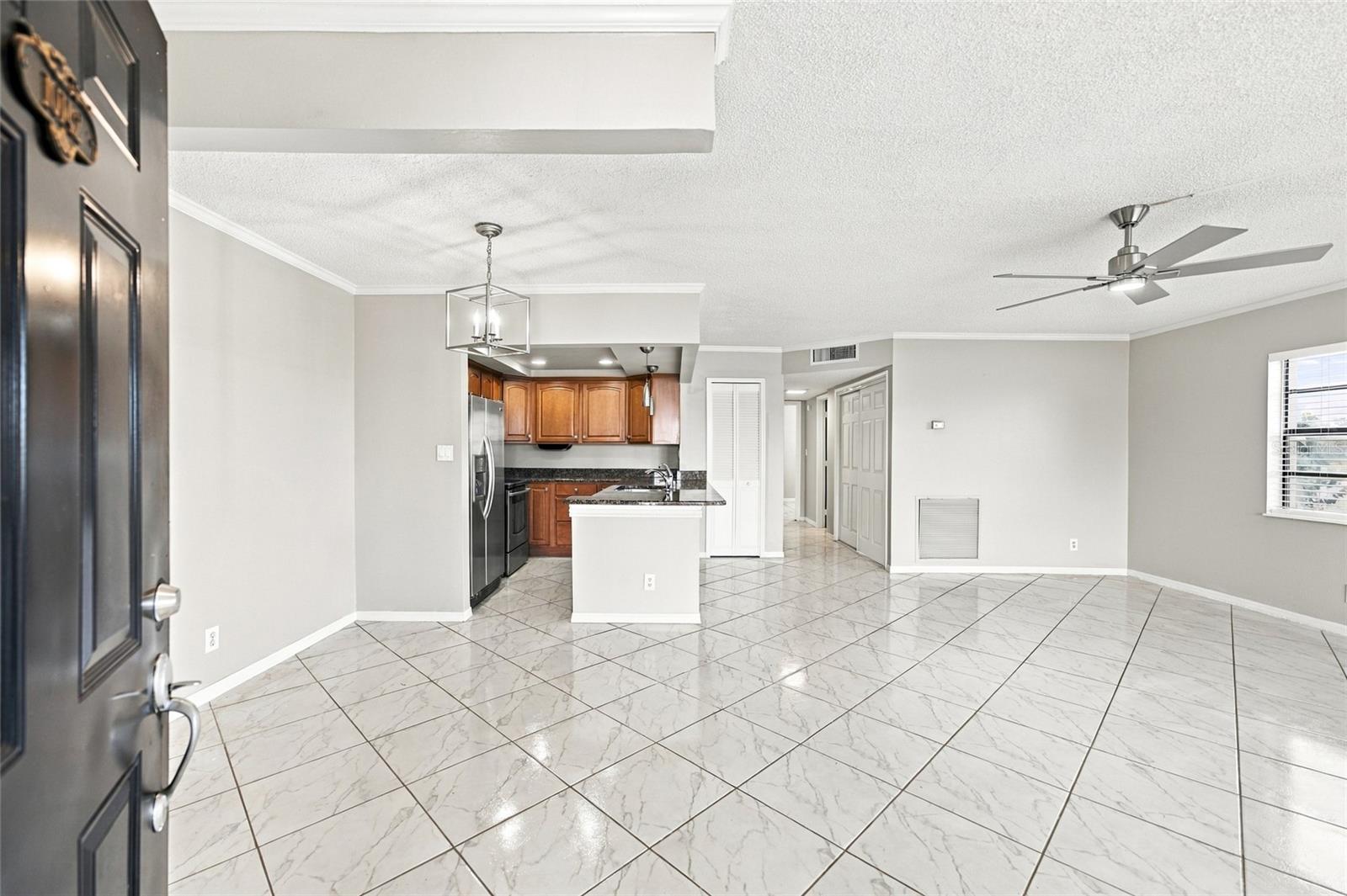 10142 SEMINOLE ISLAND DRIVE, Largo, FL 33773
