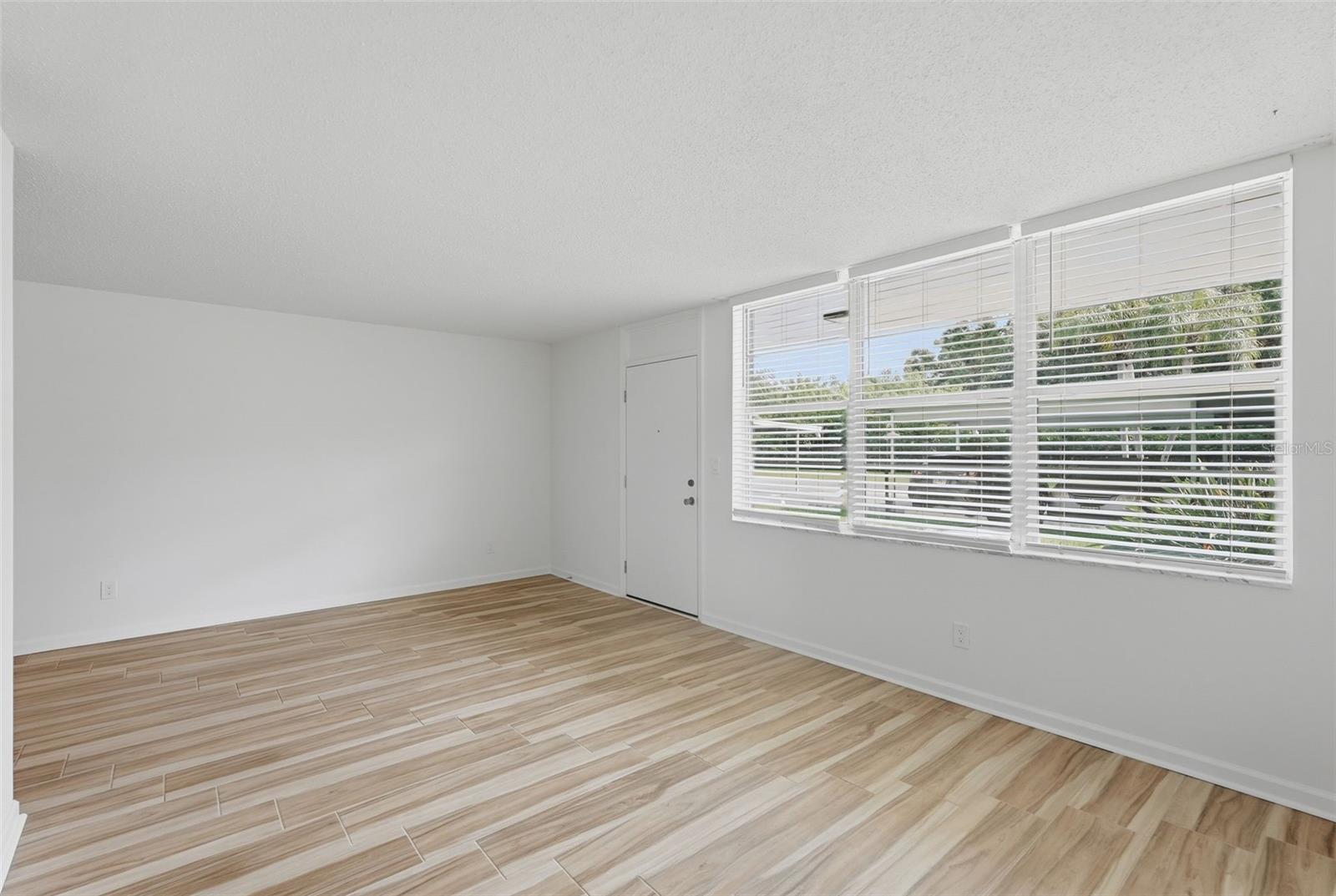 4720 LOCUST STREET NE, #120, St Petersburg, FL 33703 4720 LOCUST STREET NE, #120, St Petersburg, FL 33703