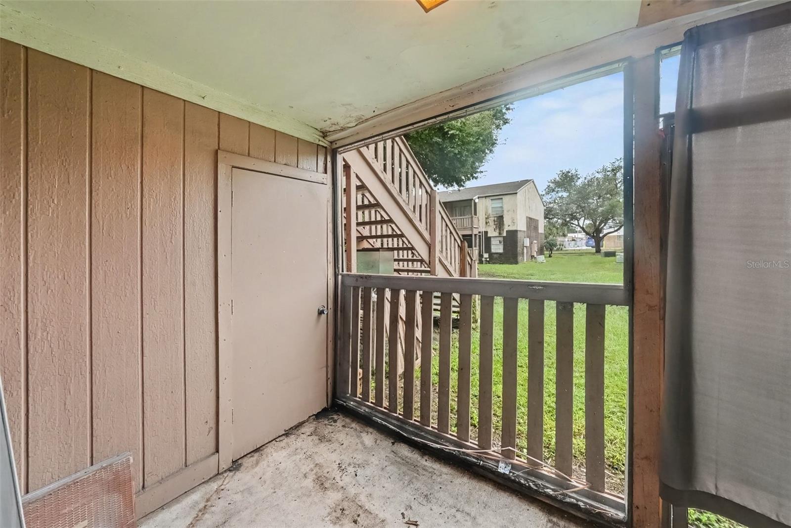 305 E WELLINGTON COURT, #64, Tampa, FL 33604