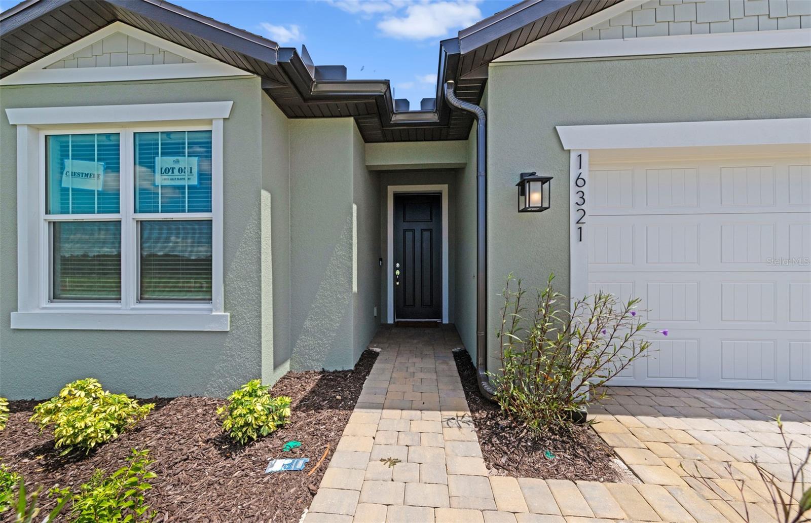 Come tour this beautiful crestmere! Come tour this beautiful crestmere!