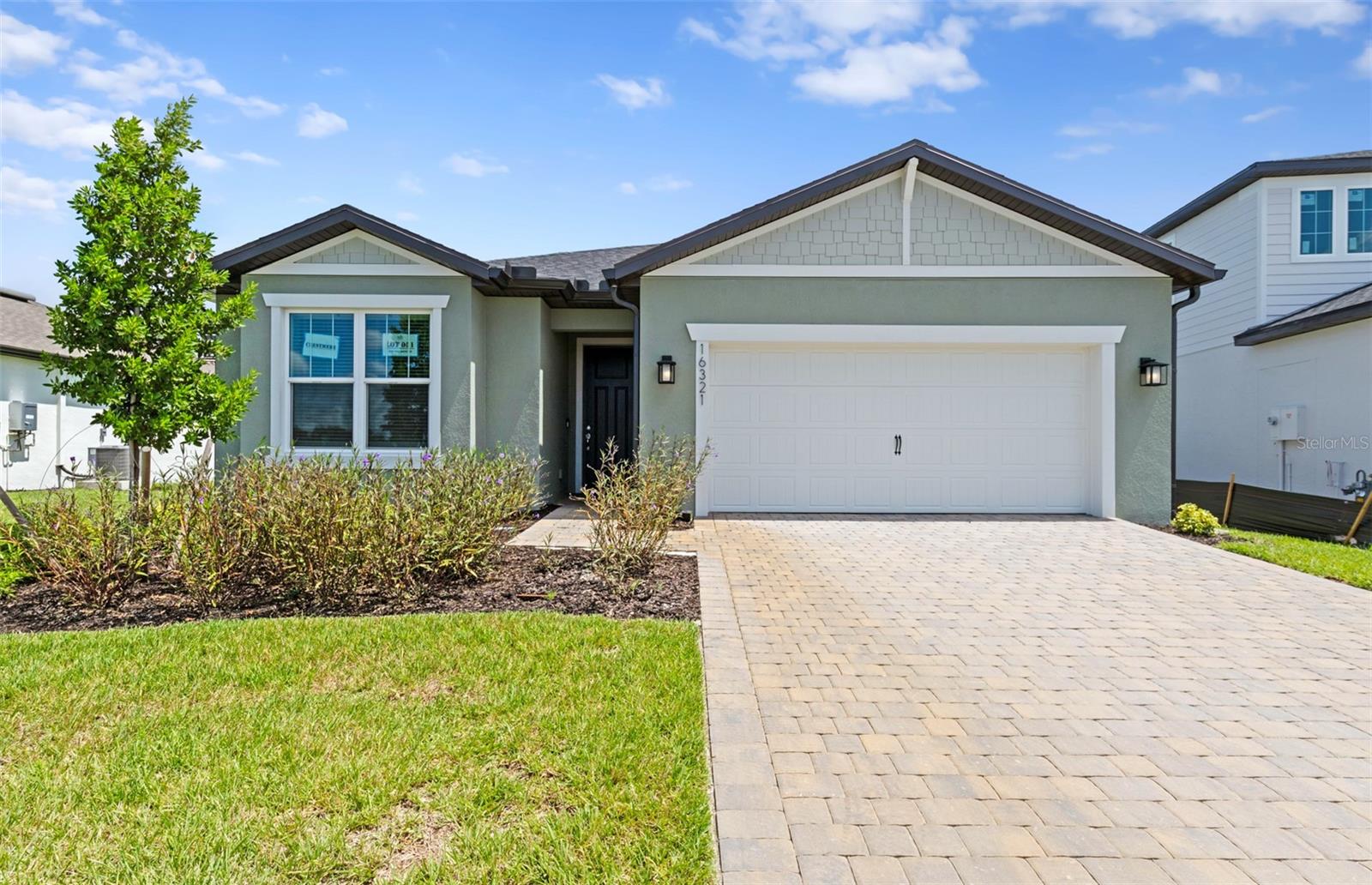 Come tour this beautiful crestmere! Come tour this beautiful crestmere!