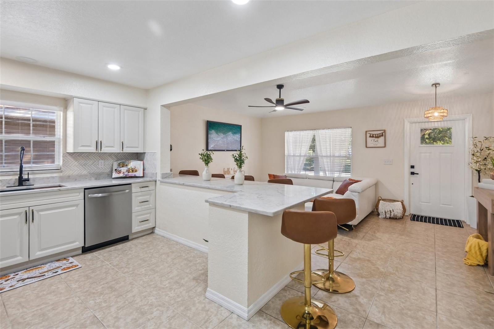 1866 BETTY LANE, Clearwater, FL 33755