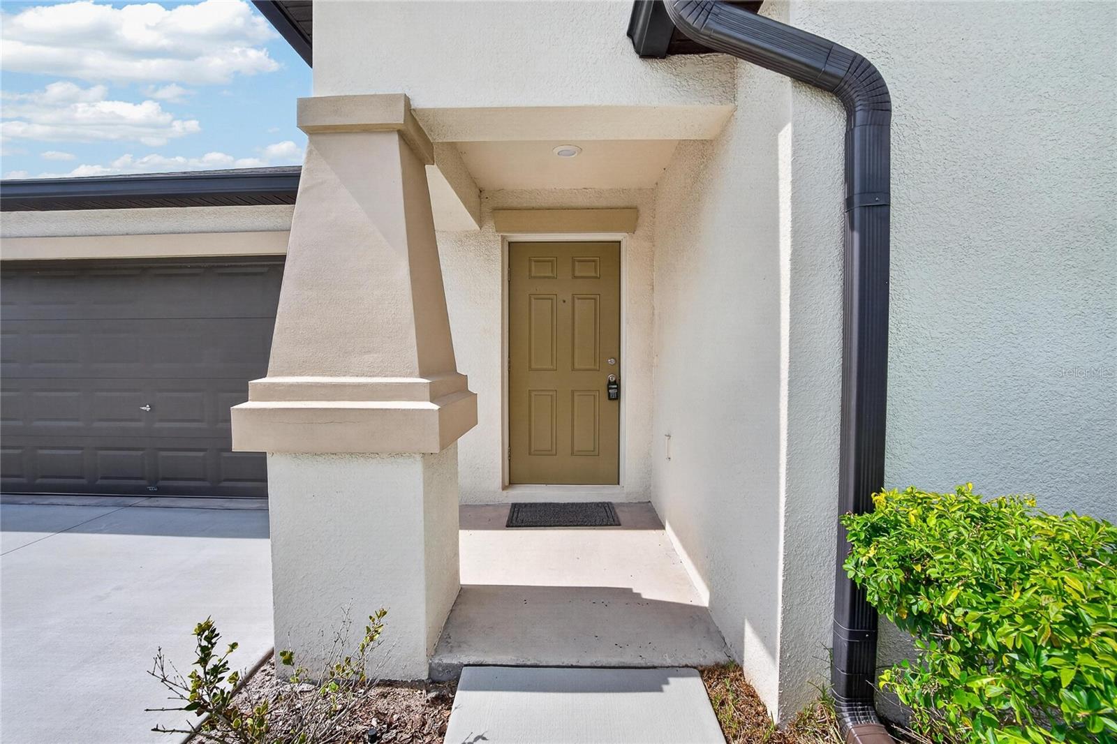 5487 BLUE AZURE DRIVE, Wimauma, FL 33598